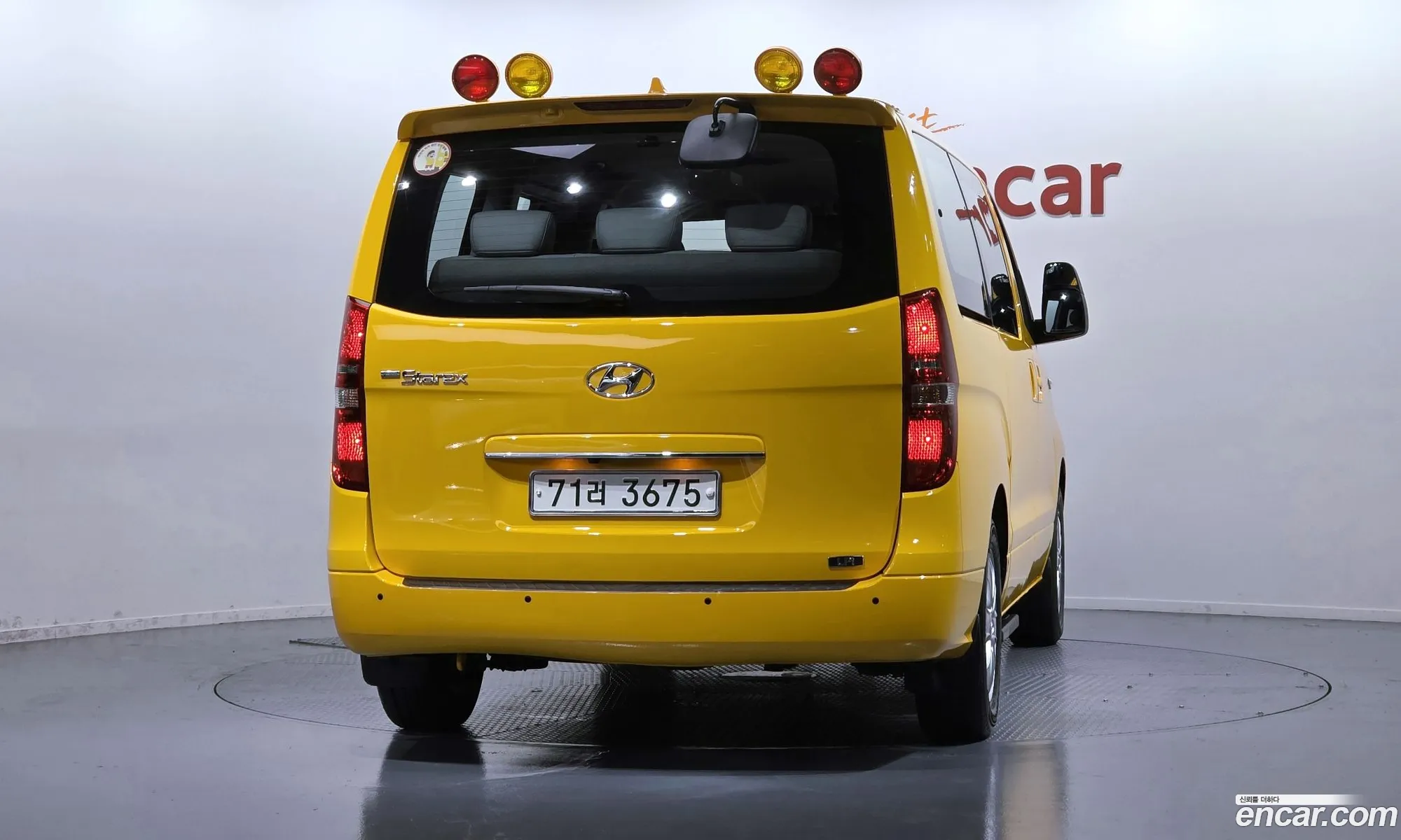 Hyundai Grand Starex 2020 — 14