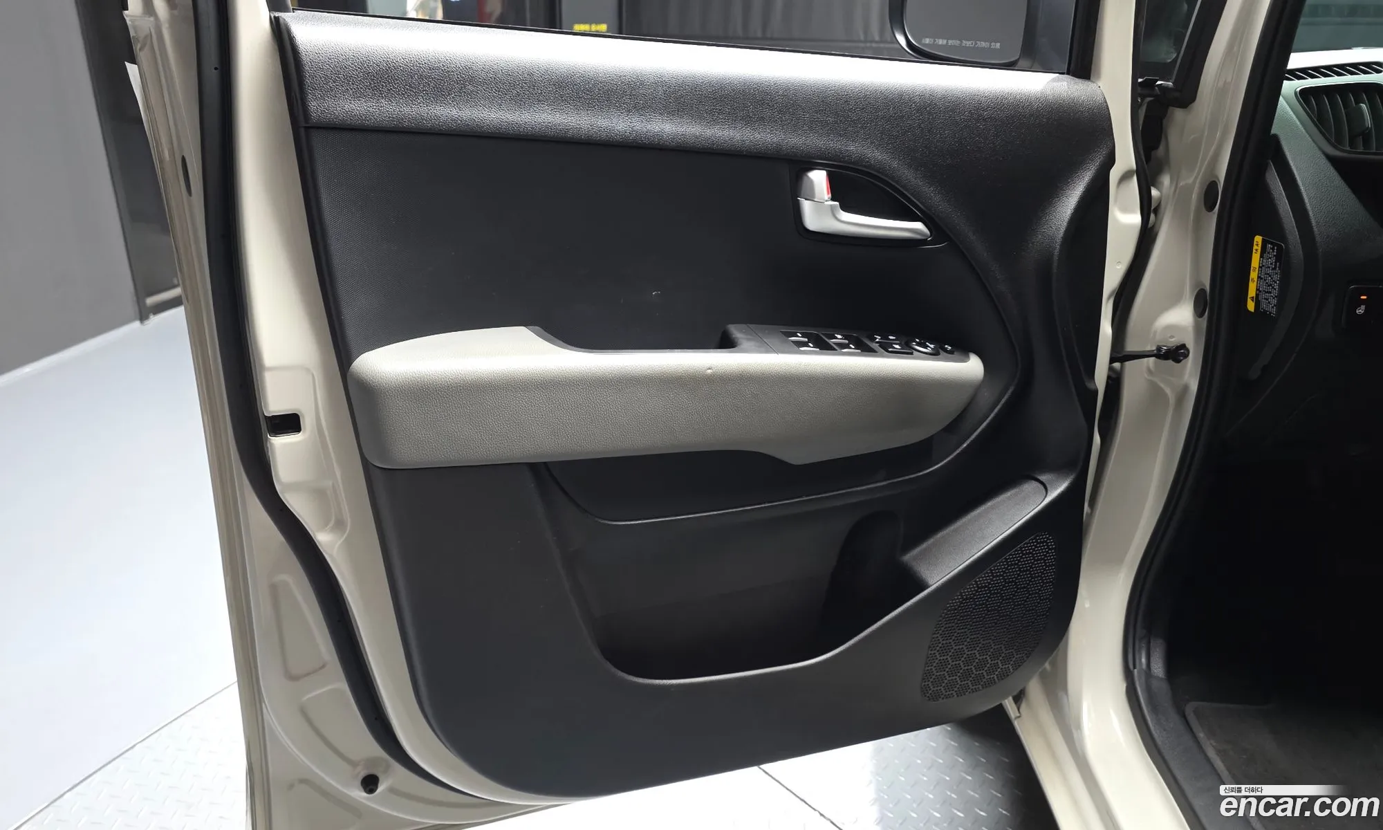 Kia Kia Ray EV 2025 — 35