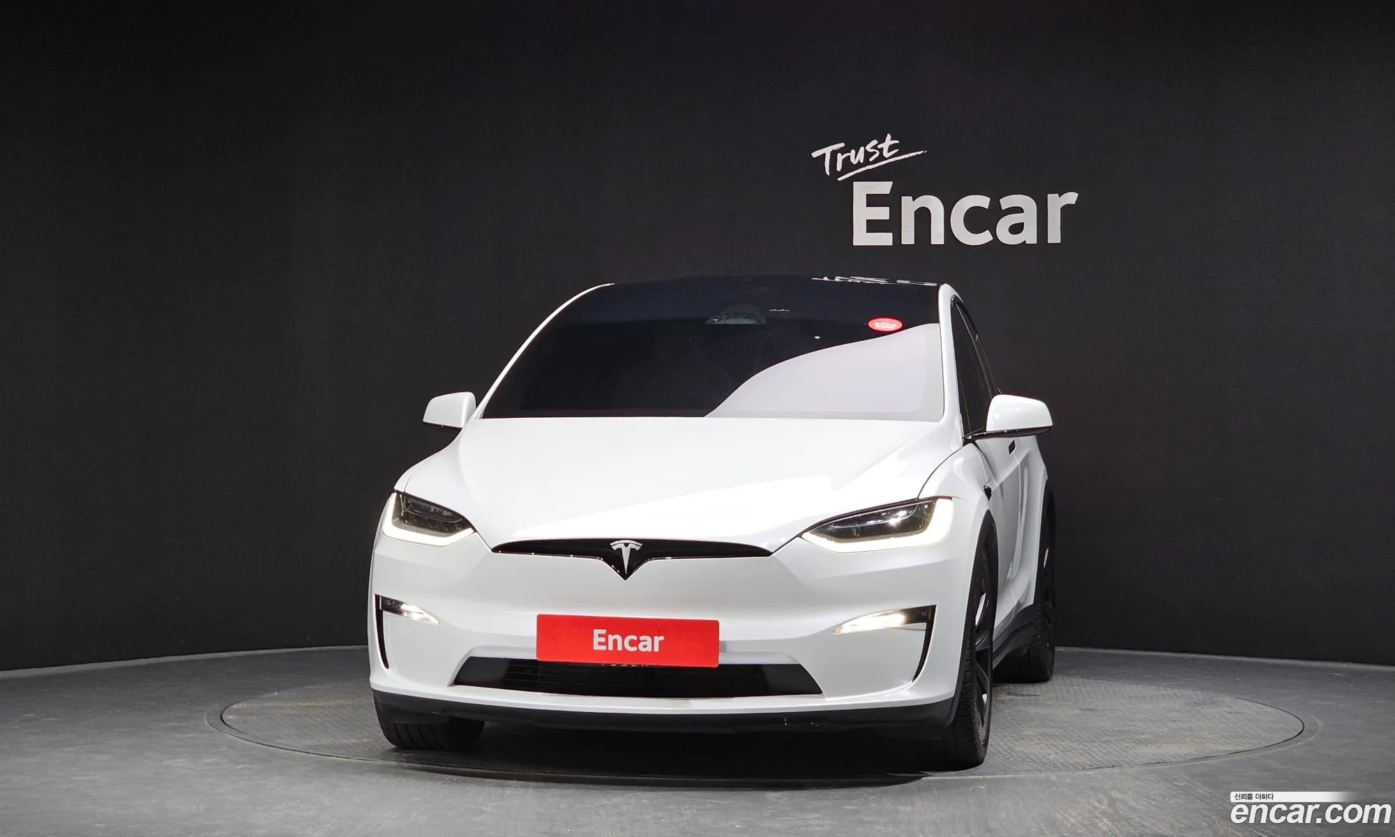 Tesla Model X 2023 — 32