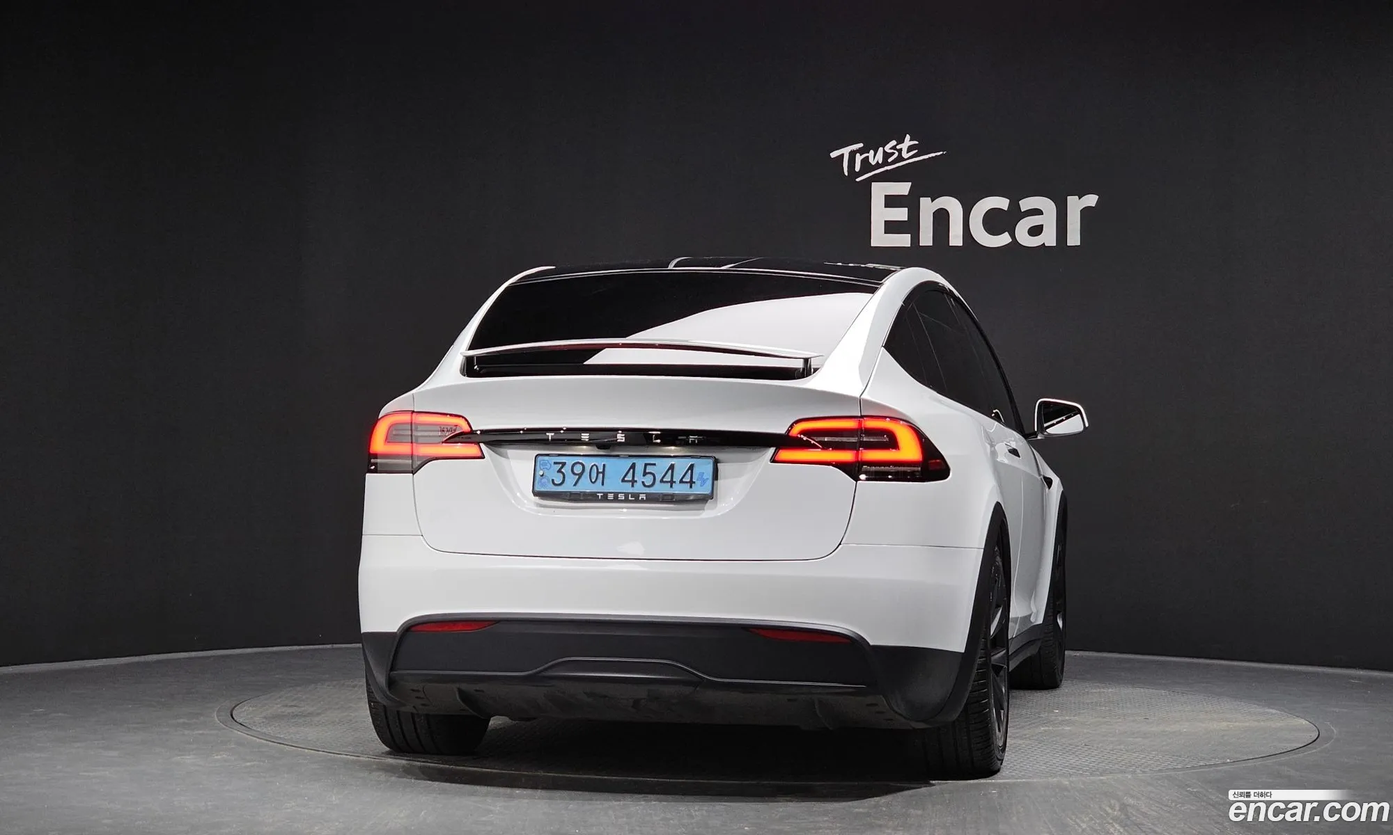 Tesla Model X 2023 — 3