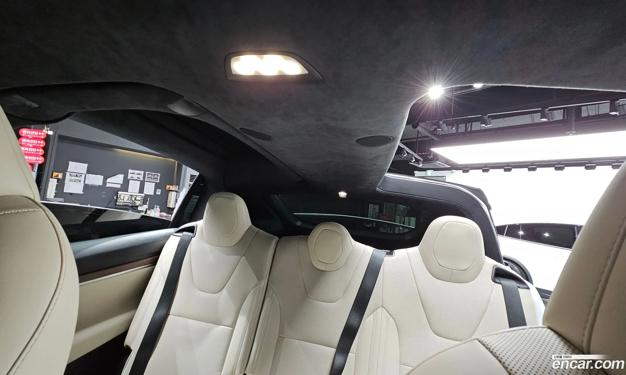 Tesla Model X 2023 — 6