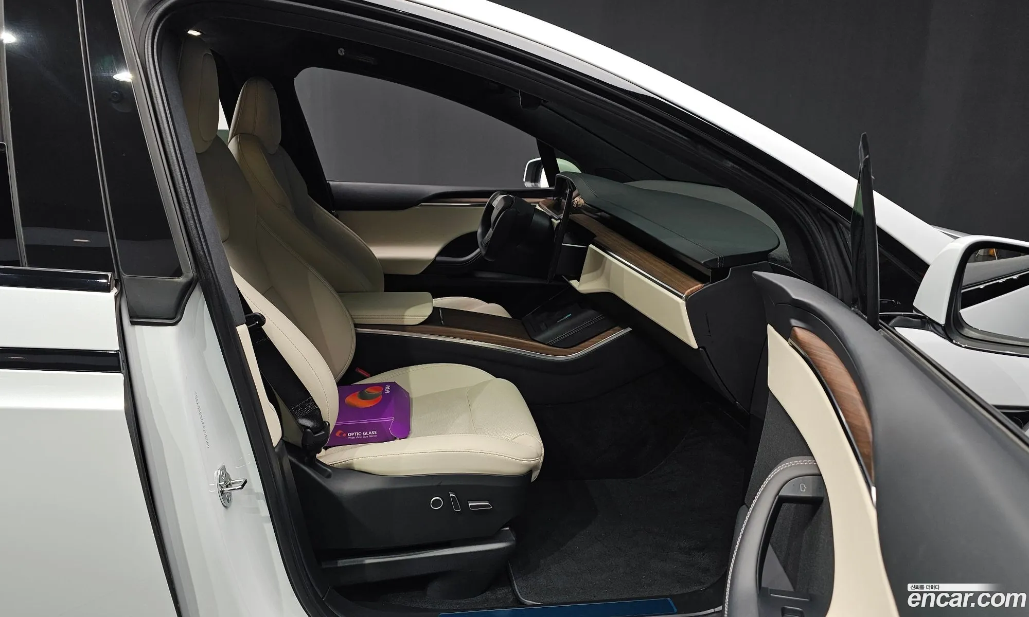 Tesla Model X 2023 — 27