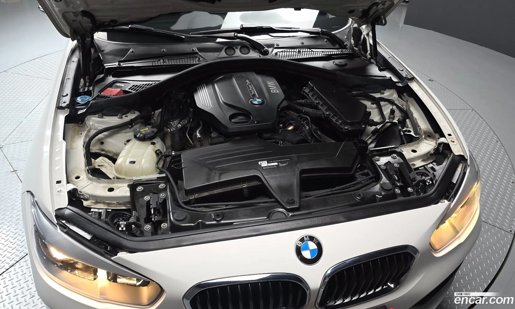 BMW 1 Series 2017 WBA1S5107HV993924 — 14