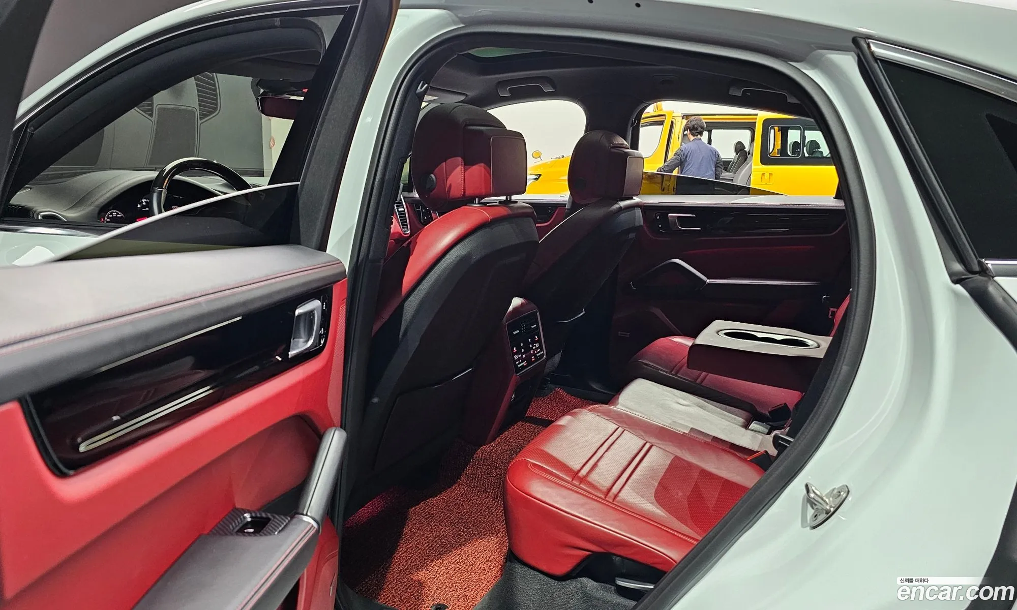 Porsche Cayenne 2021 WP1BA29Y1MDA63065 — 17