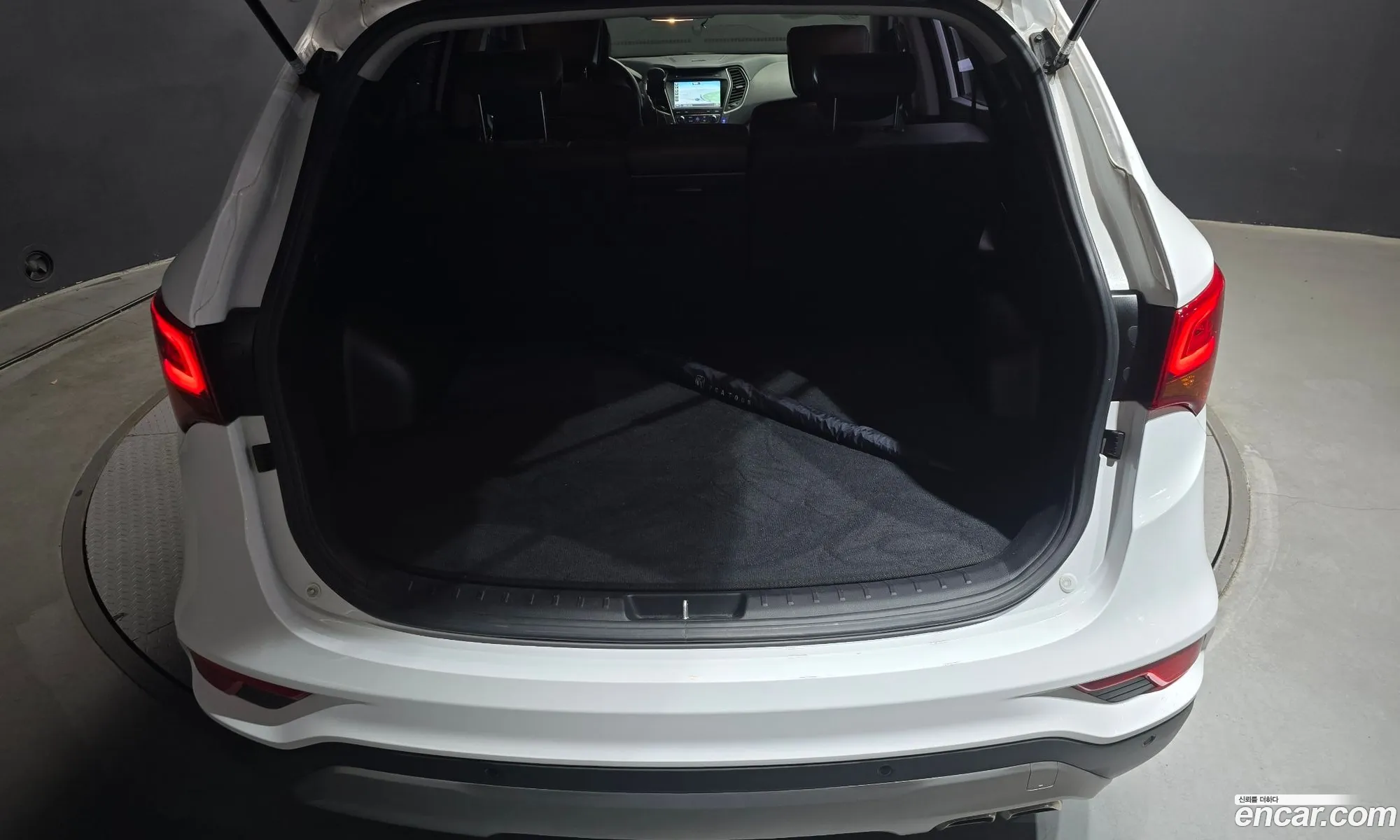 Hyundai Santa Fe the Prime 2017 — 32