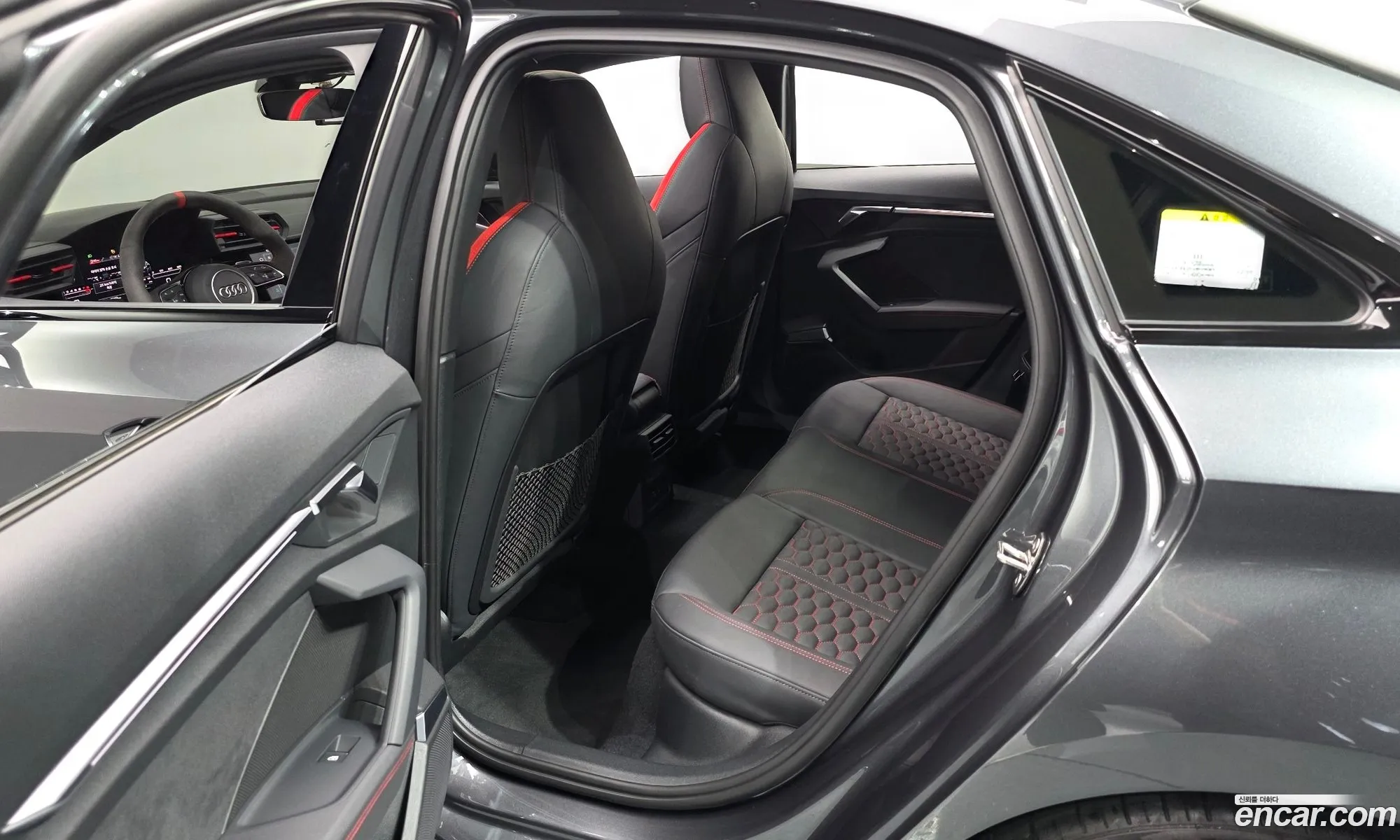 Audi RS3 2023 — 3