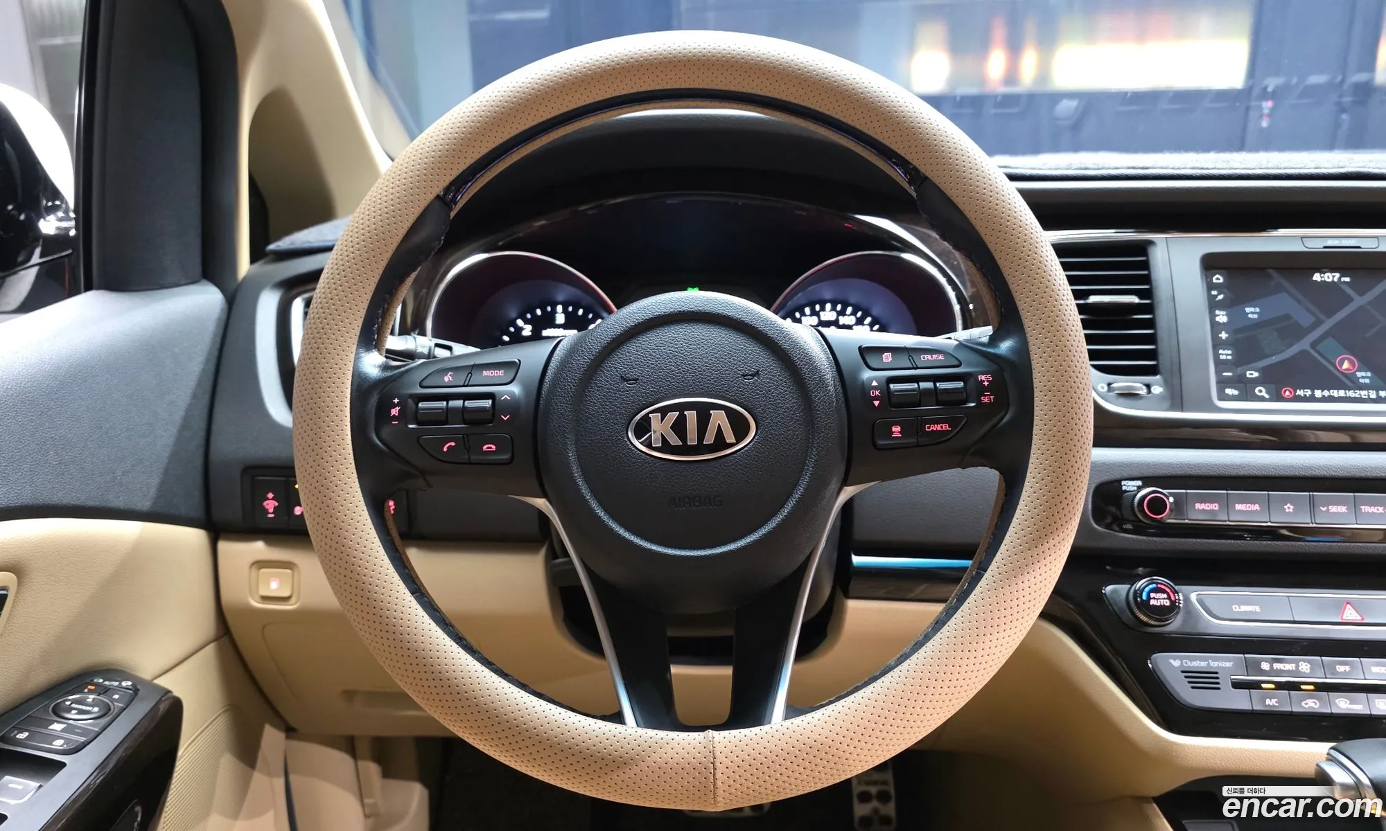 Kia Carnival 2018 — 8