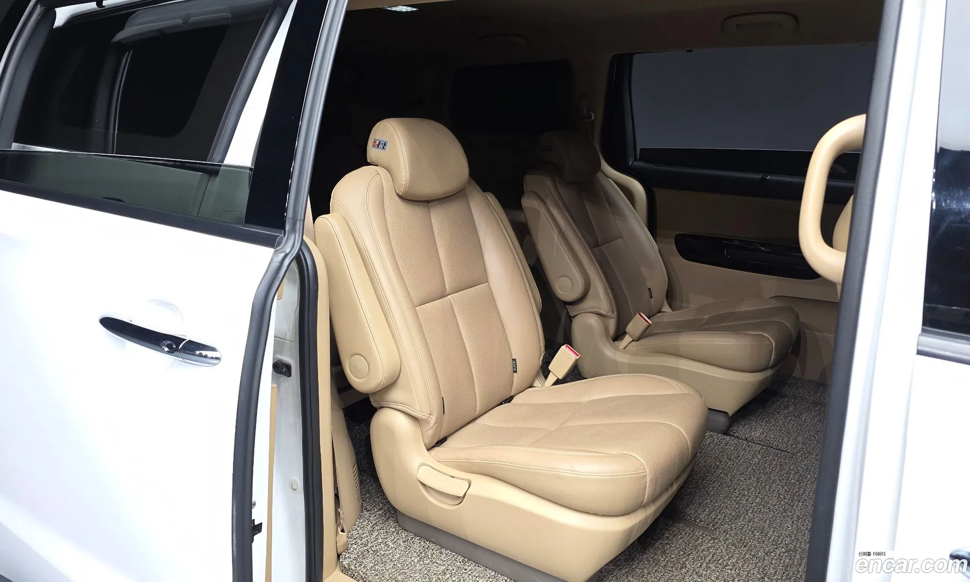 Kia Carnival 2018 — 3