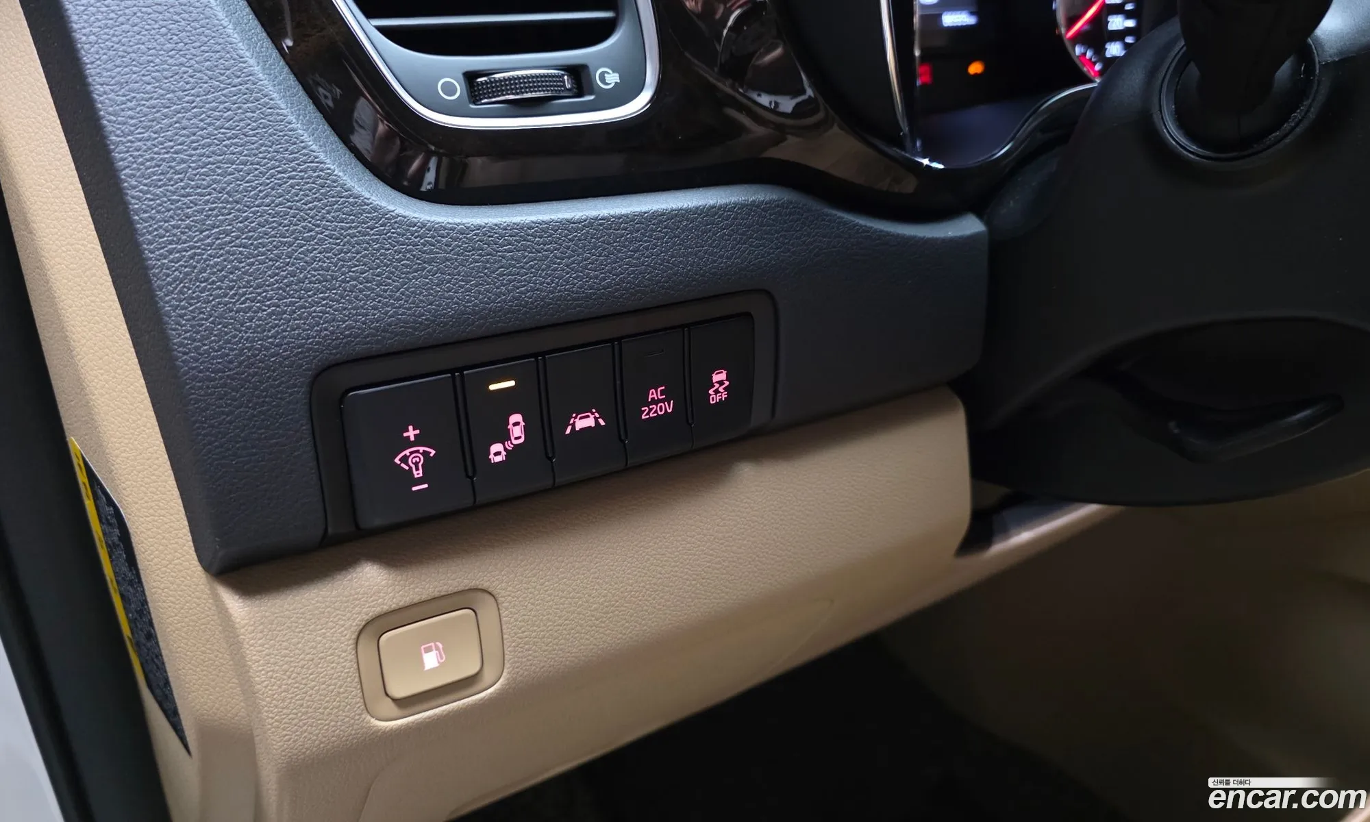 Kia Carnival 2018 — 23