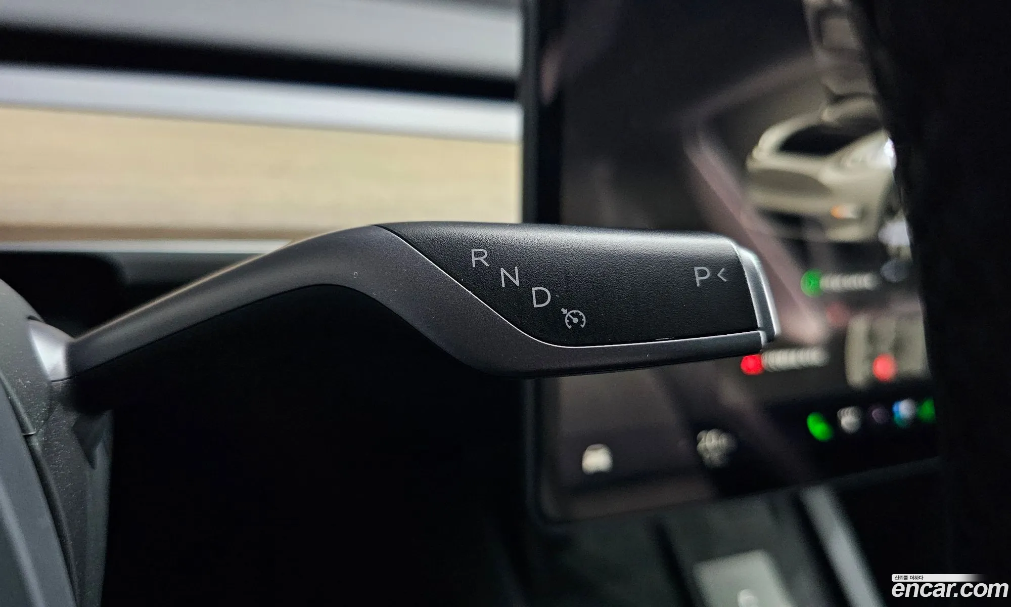 Tesla Model Y 2023 — 31