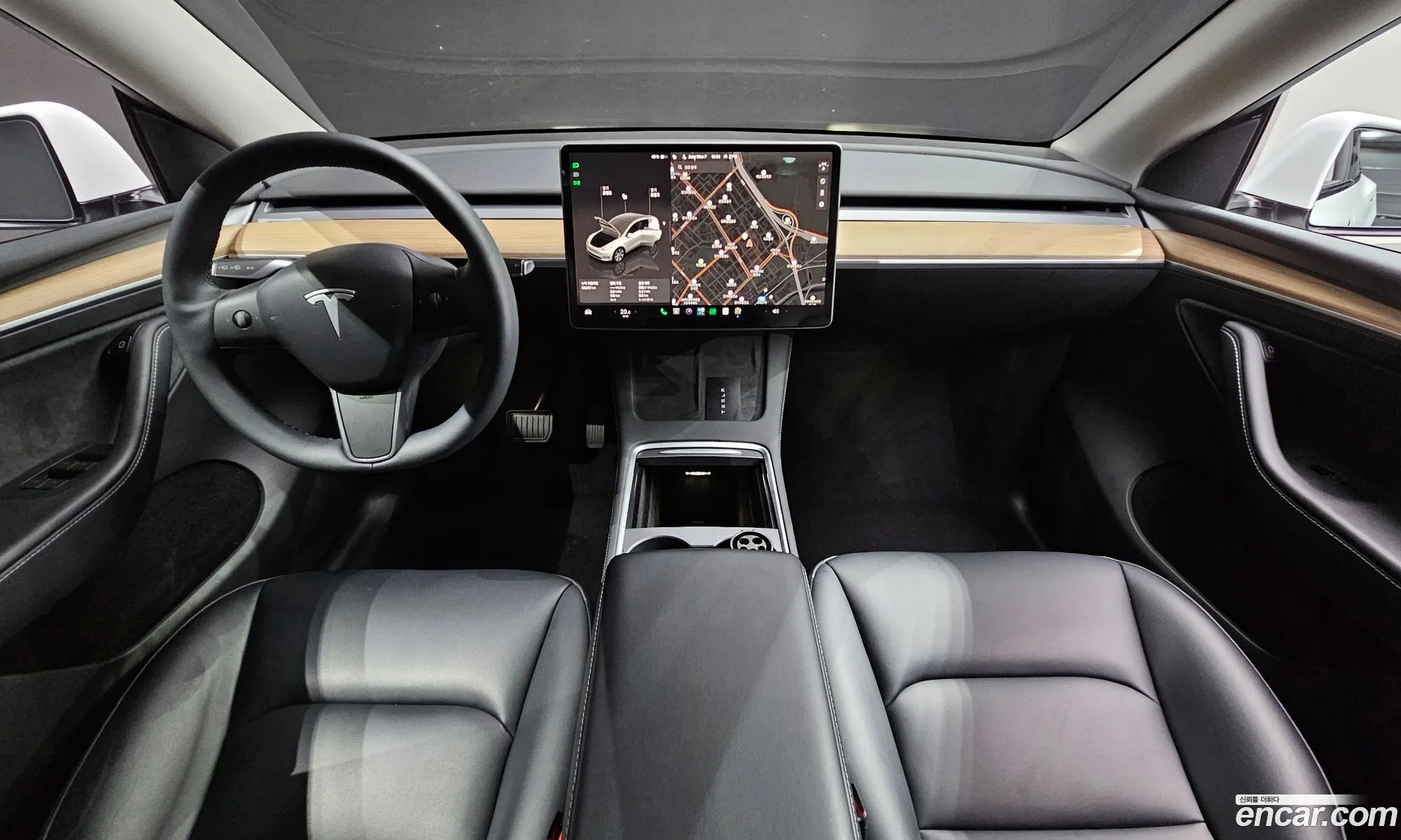 Tesla Model Y 2023 — 4