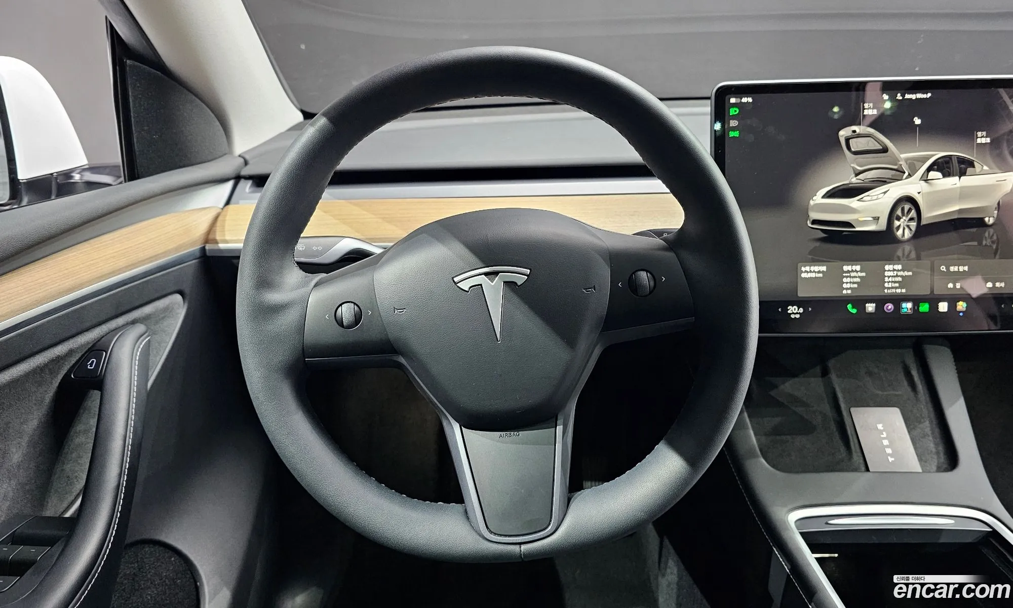 Tesla Model Y 2023 — 20