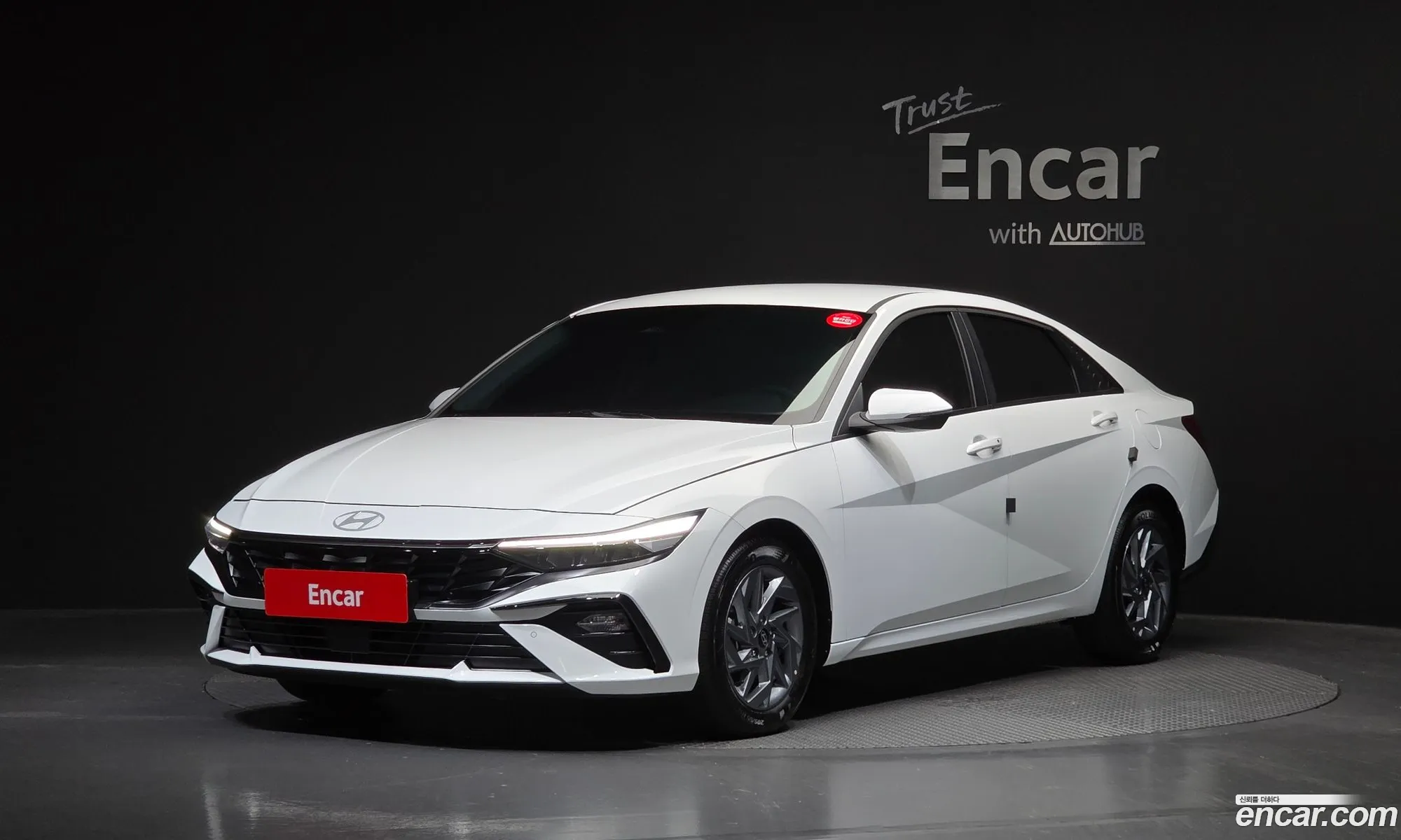 Hyundai Elantra 2024 — 12