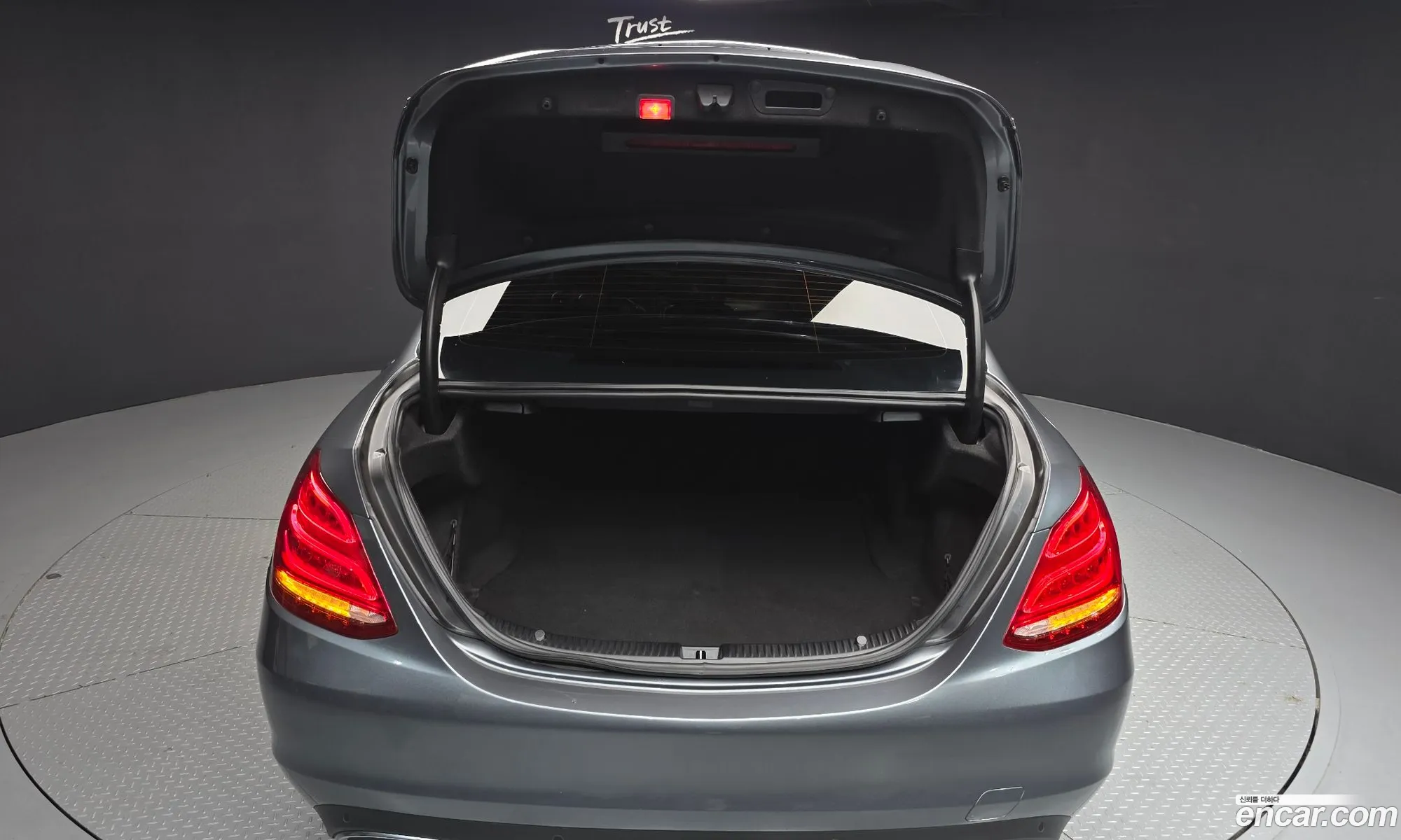 Mercedes-Benz C-Class W205 2017 — 4