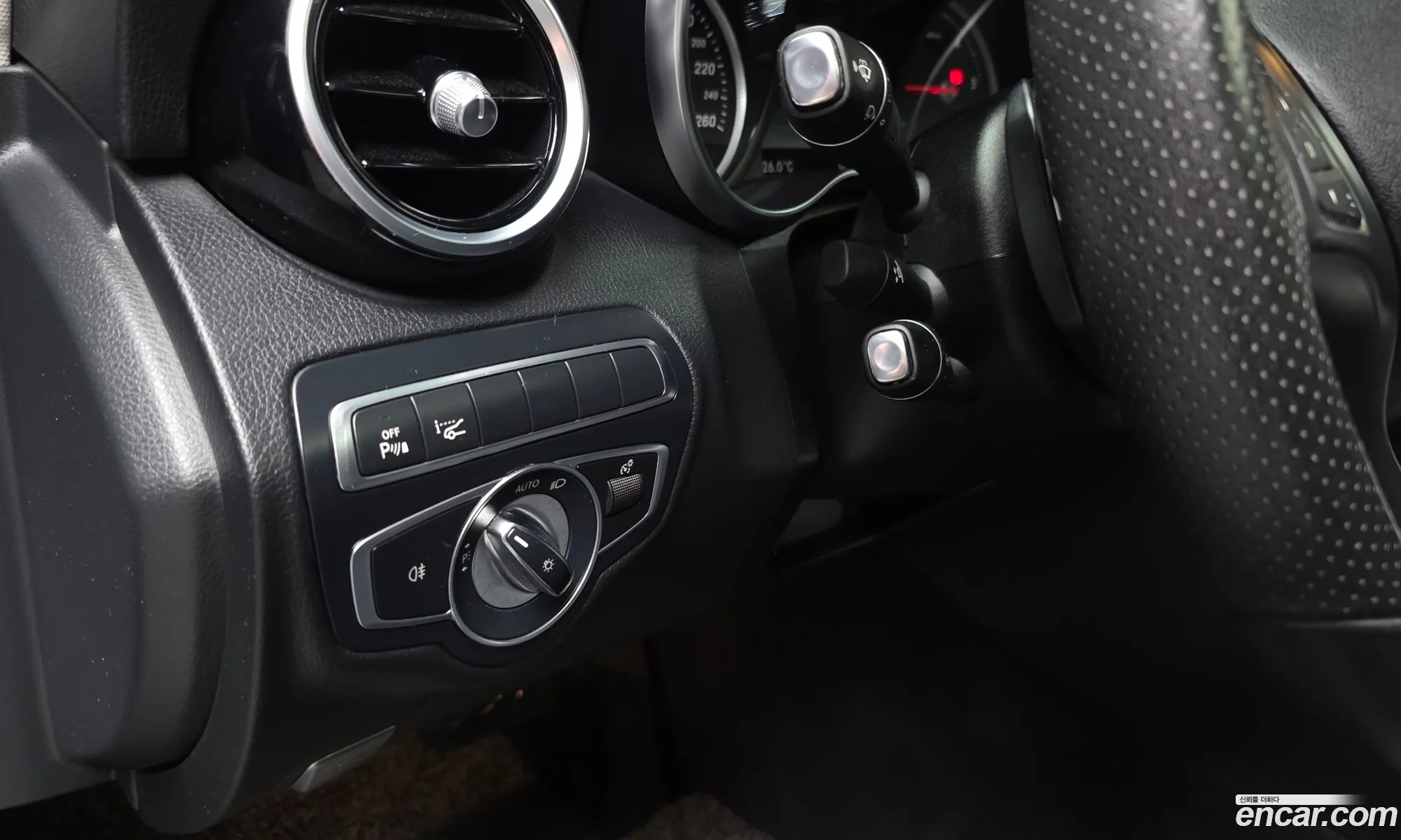 Mercedes-Benz C-Class W205 2017 — 12