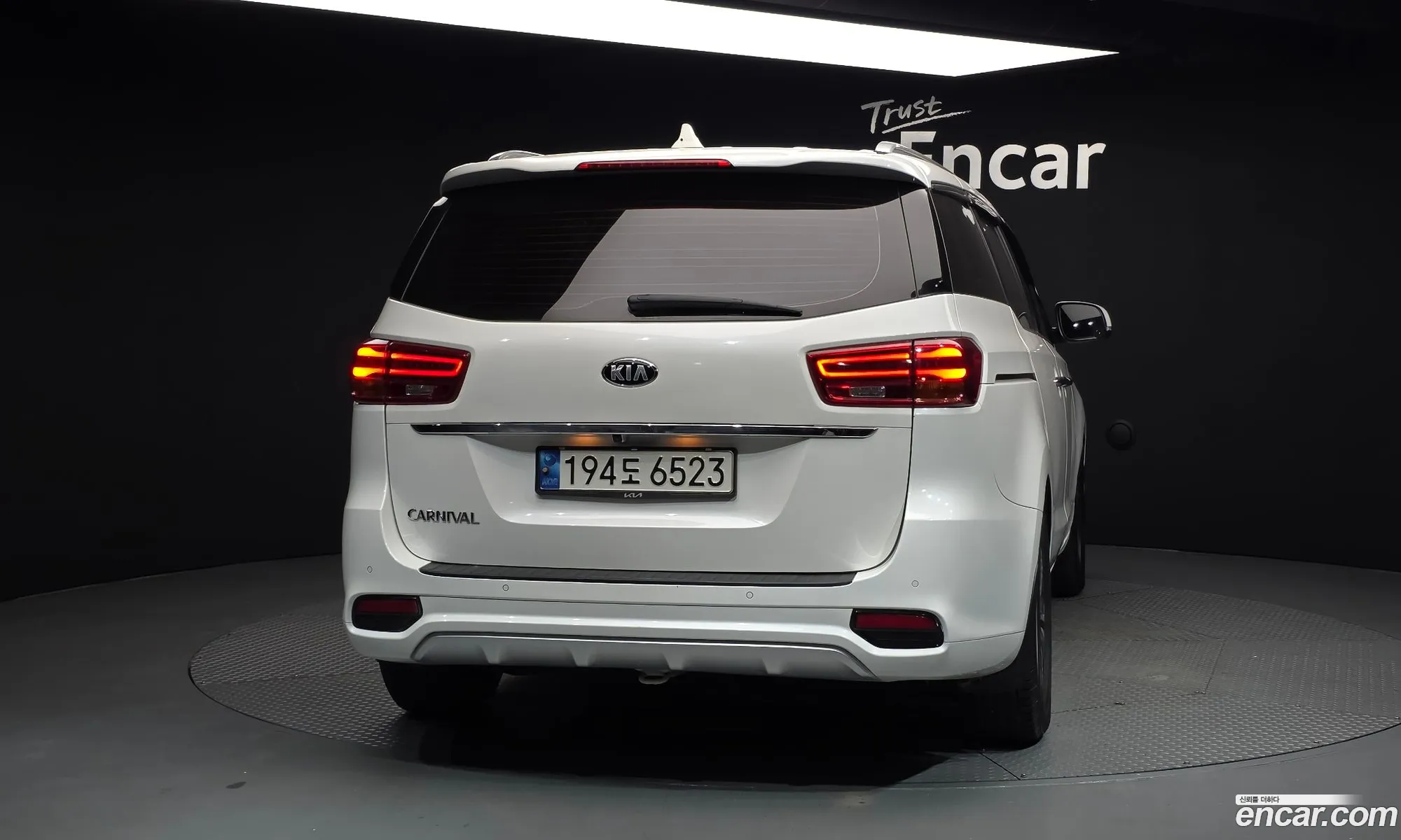 Kia Carnival 2018 — 11