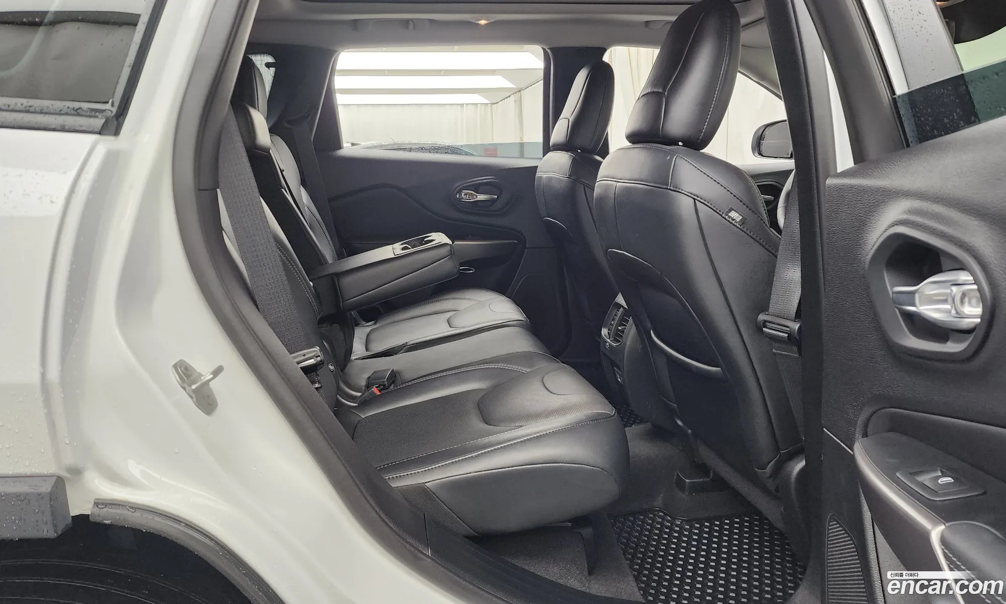 Jeep Cherokee 2022 — 25