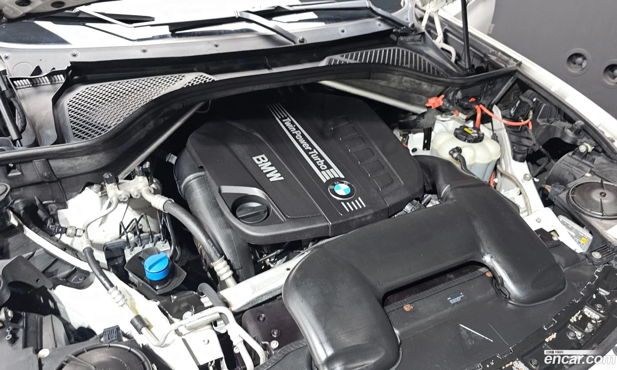 BMW X5 2017 WBAKS410XH0R94836 — 16