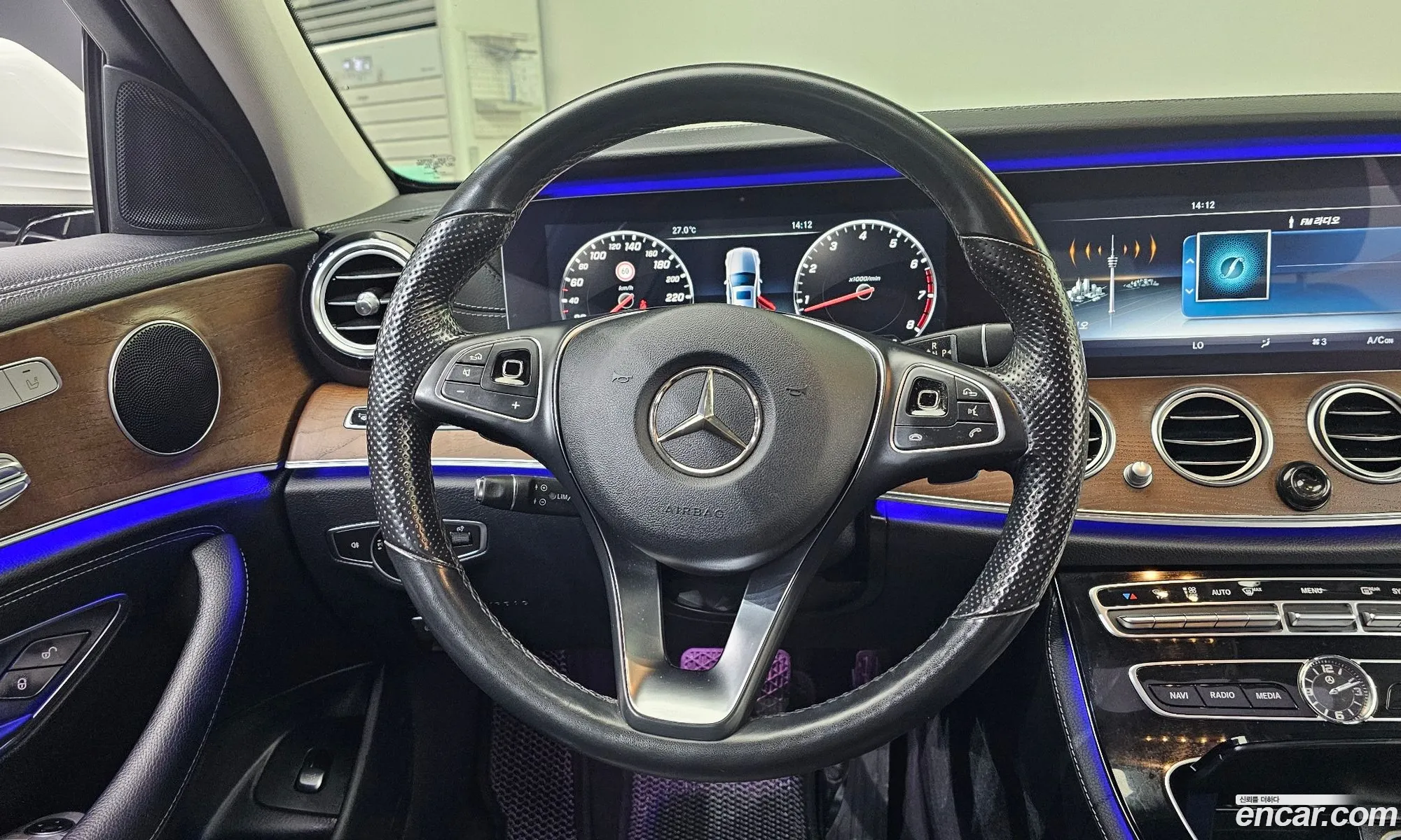 Mercedes-Benz E-Class W213 2017 — 10