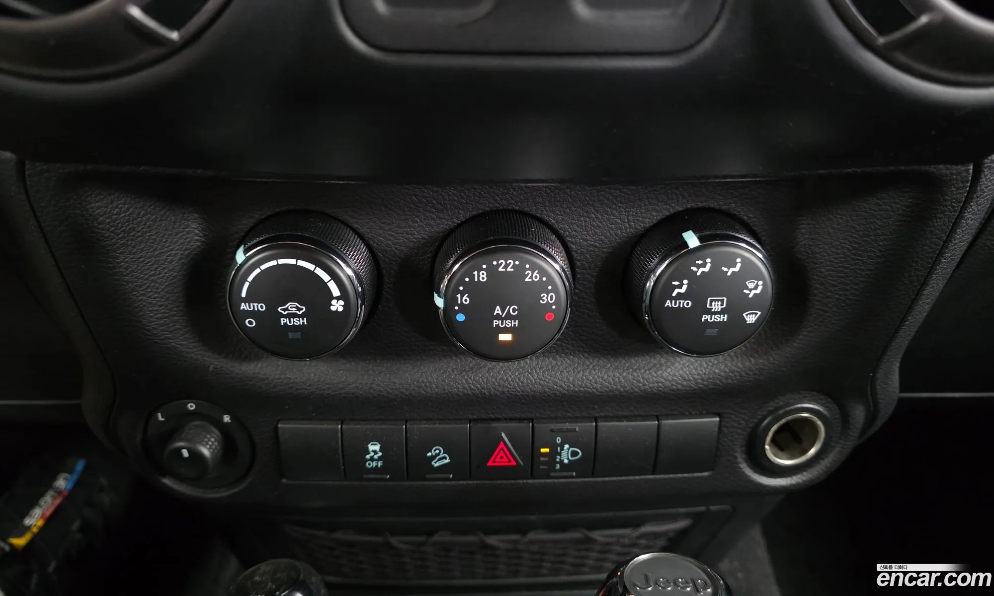 Jeep Wrangler 2017 1C4HJWAG9HL750182 — 13