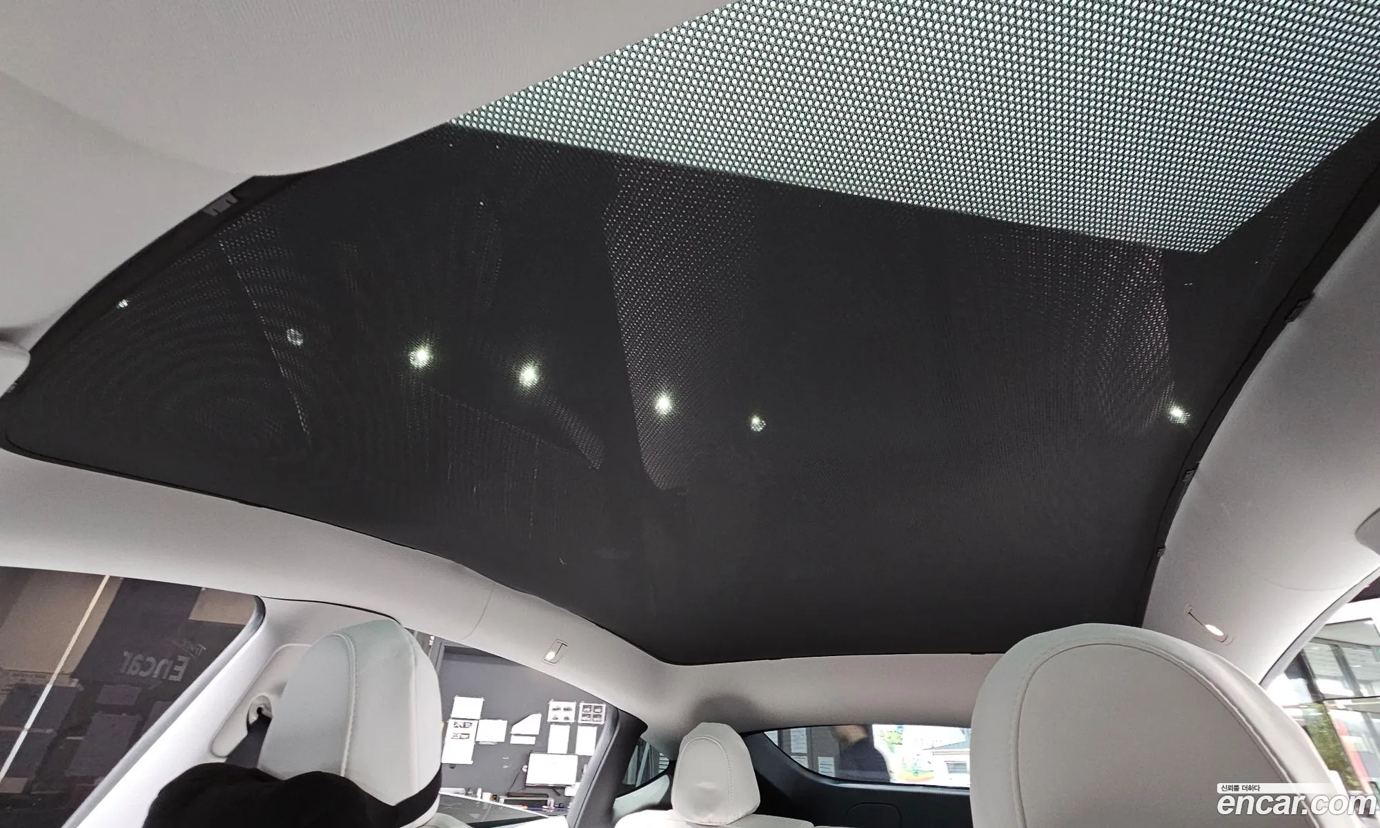 Tesla Model Y 2024 — 23