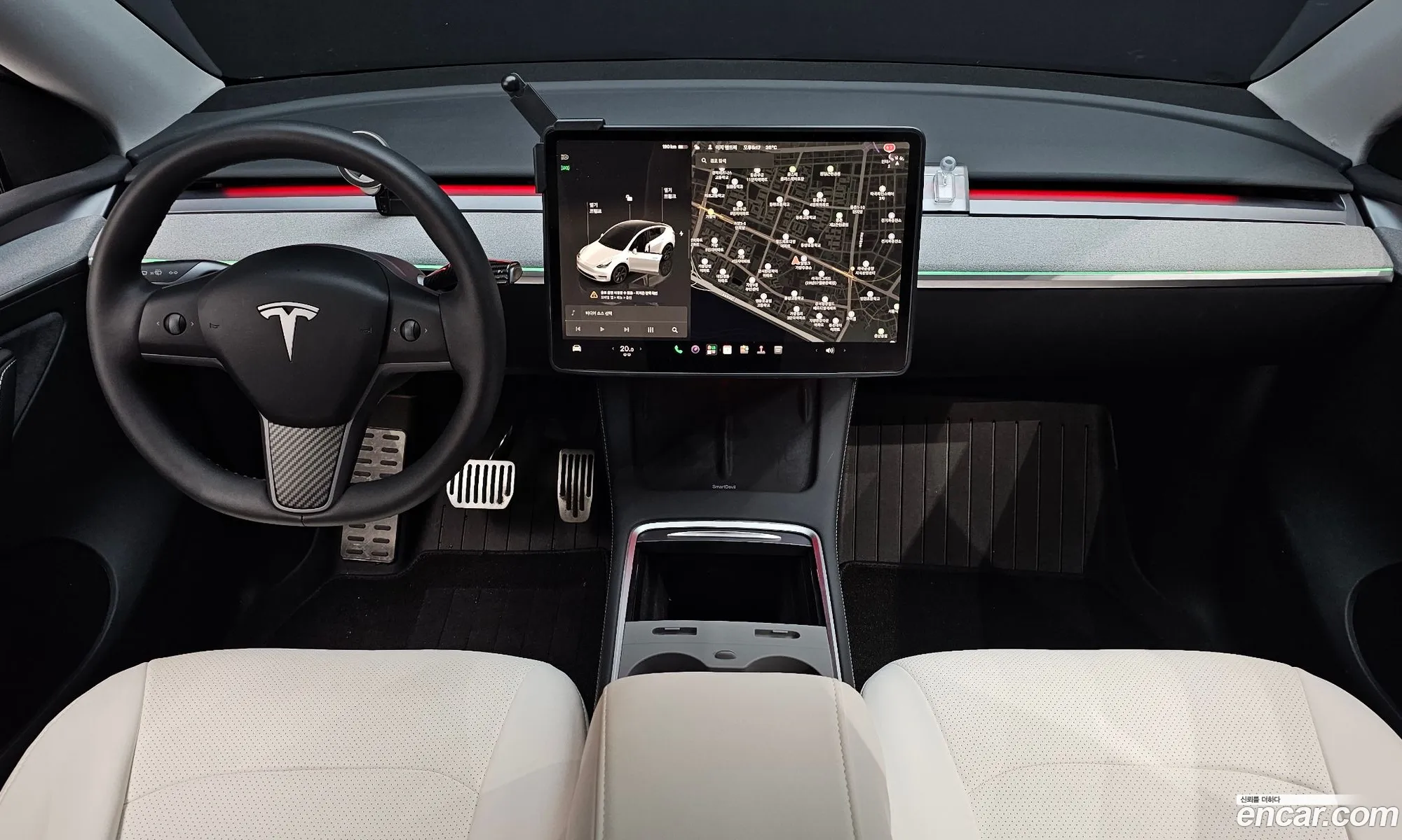 Tesla Model Y 2024 — 2