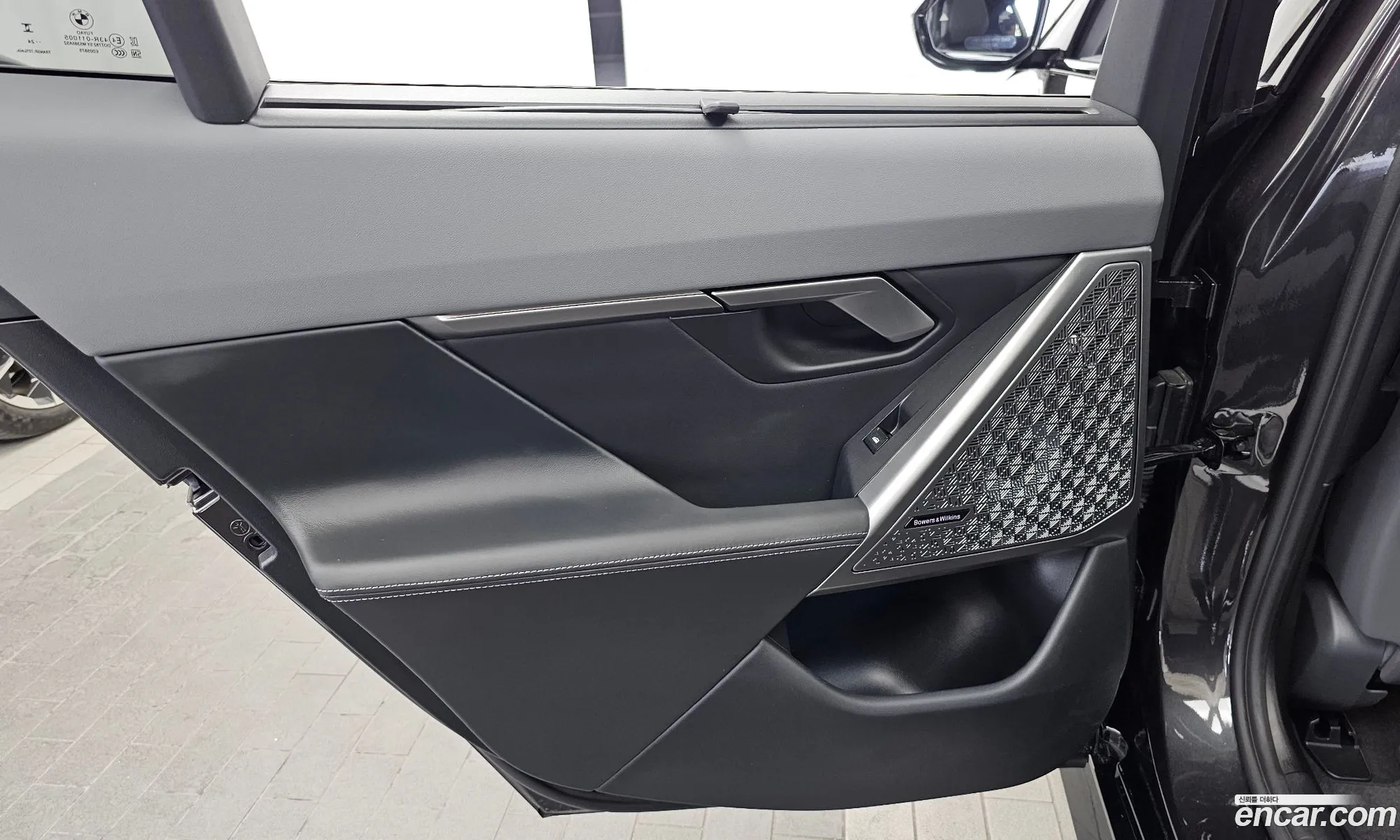 BMW 5 Series 2025 WBA81FJ0XSCT64605 — 13