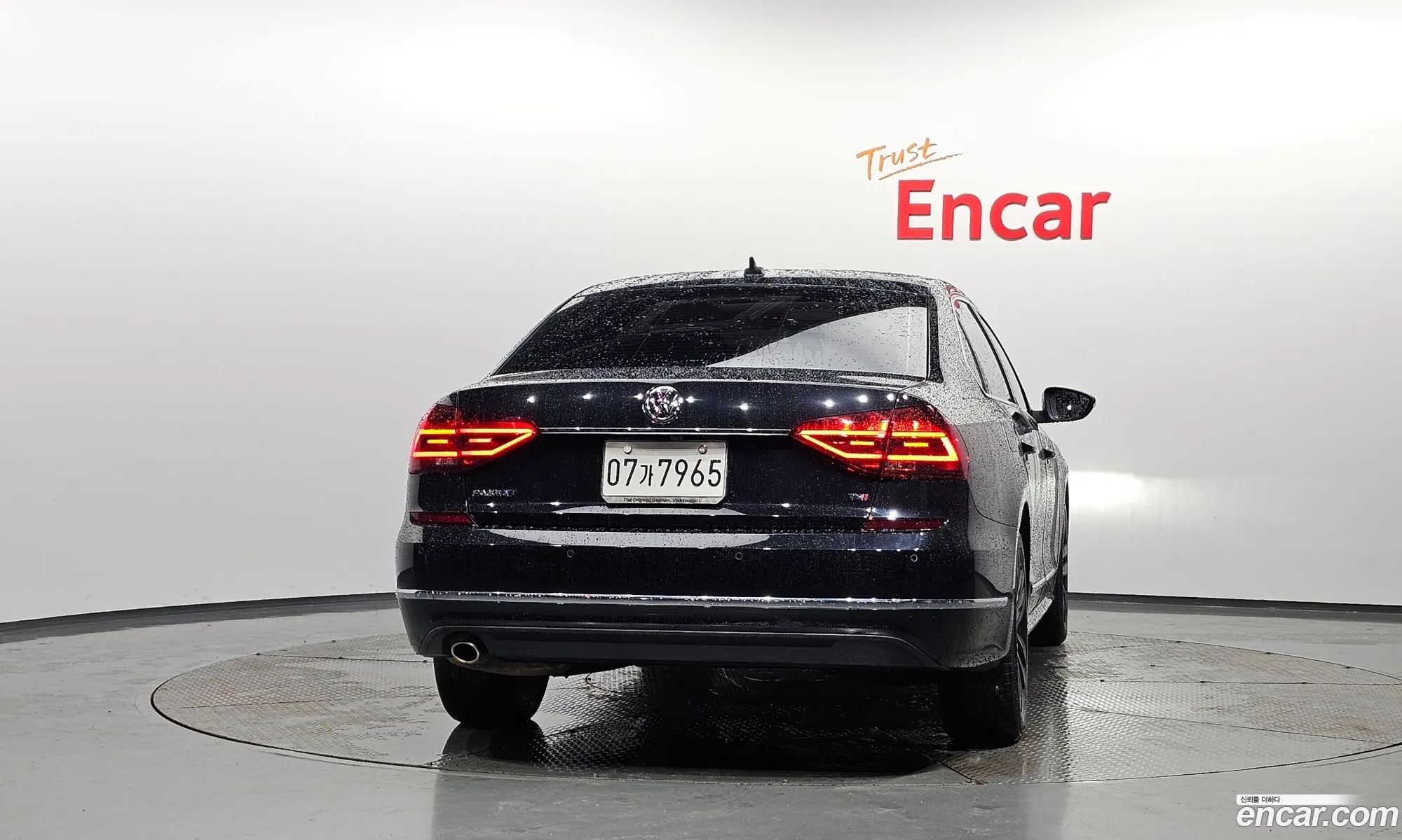 Volkswagen Passat 2018 — 17