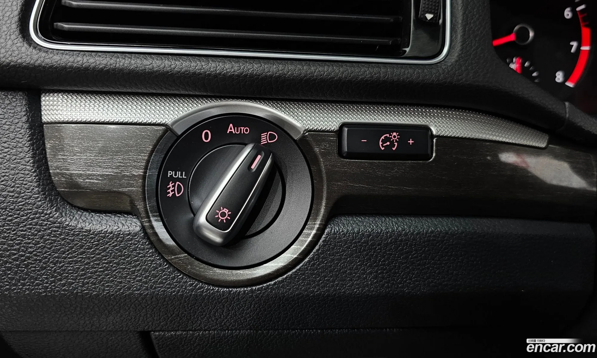 Volkswagen Passat 2018 — 16