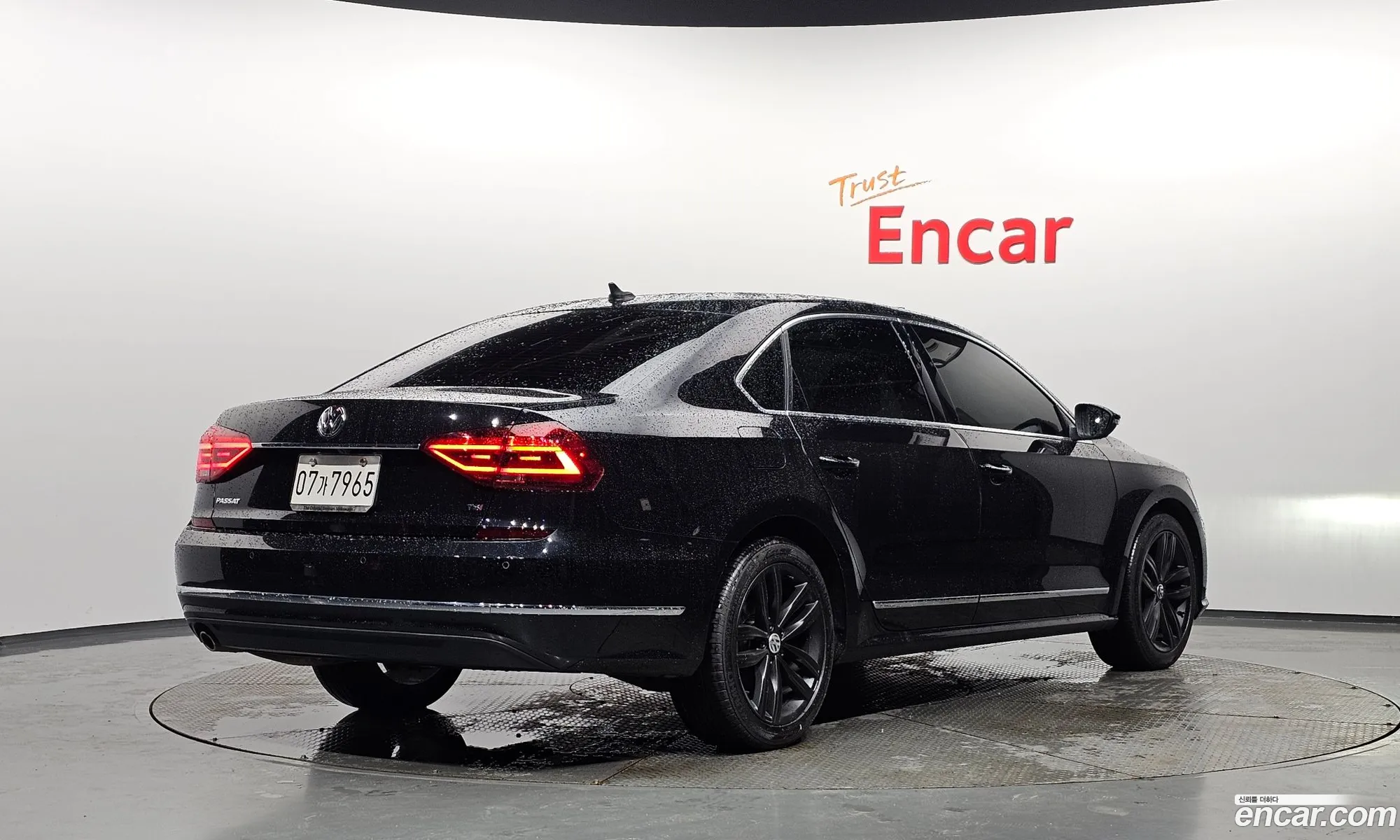 Volkswagen Passat 2018 — 15