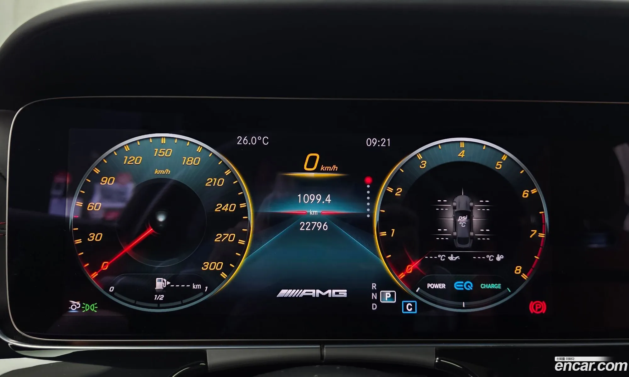 Mercedes-Benz AMG GT 2021 — 17