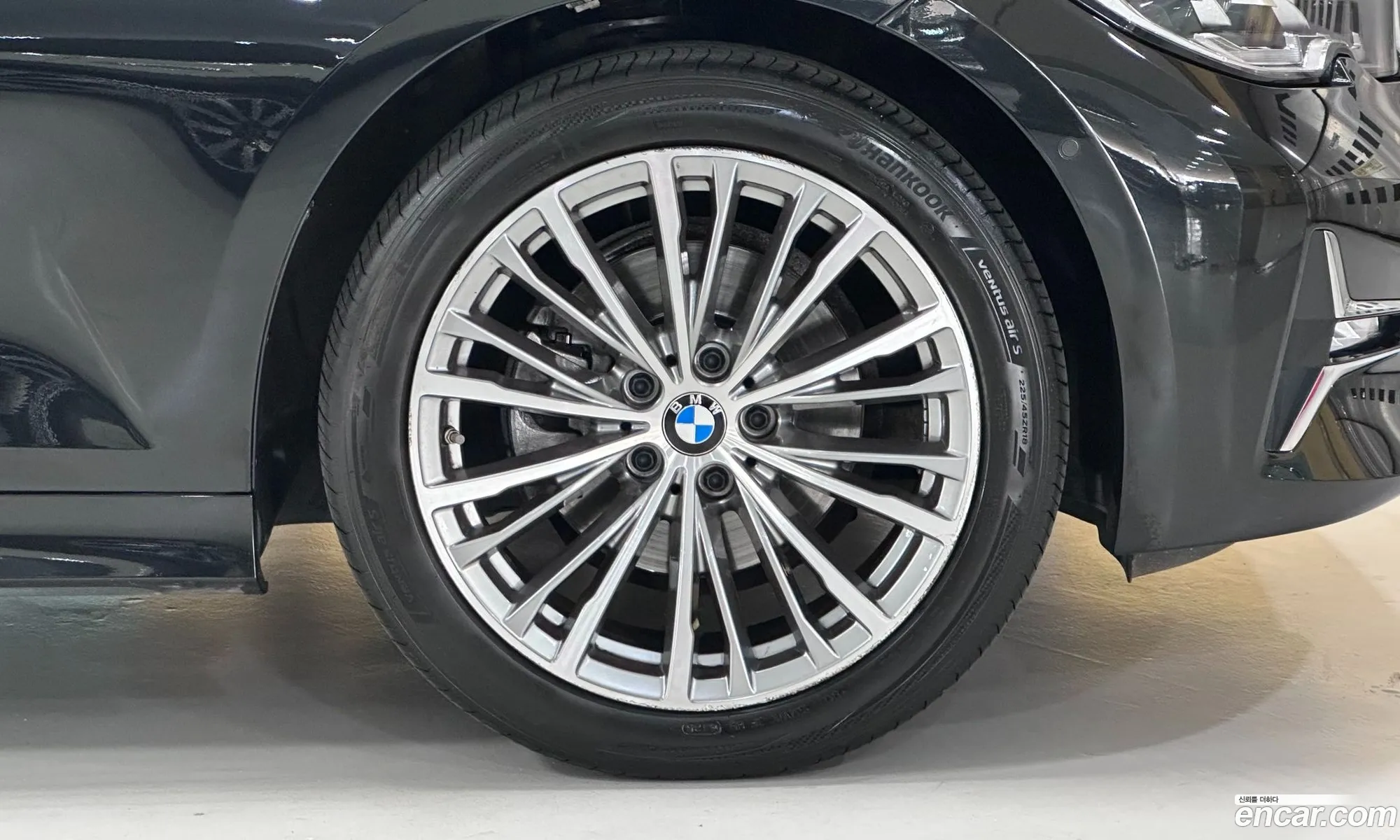BMW 3 Series 2021 — 14