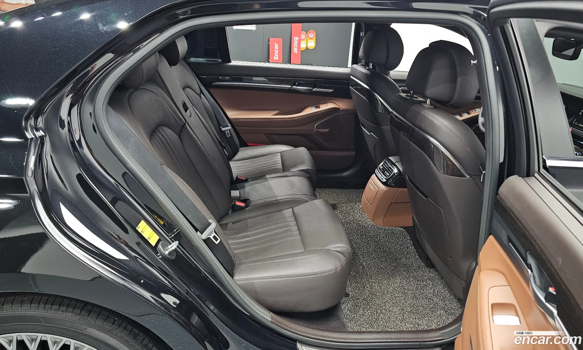 Genesis G90 2020 — 12