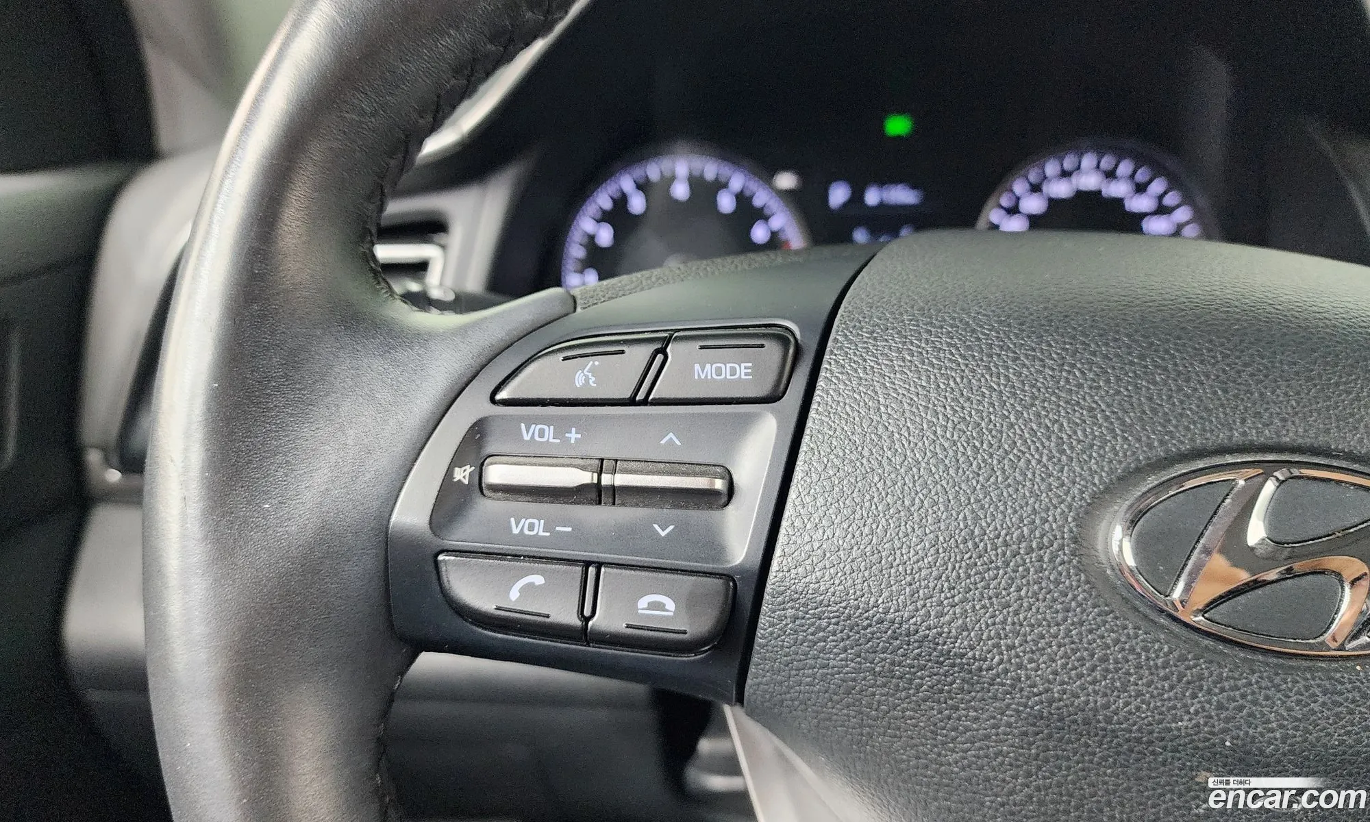 Hyundai Elantra AD 2020 — 5