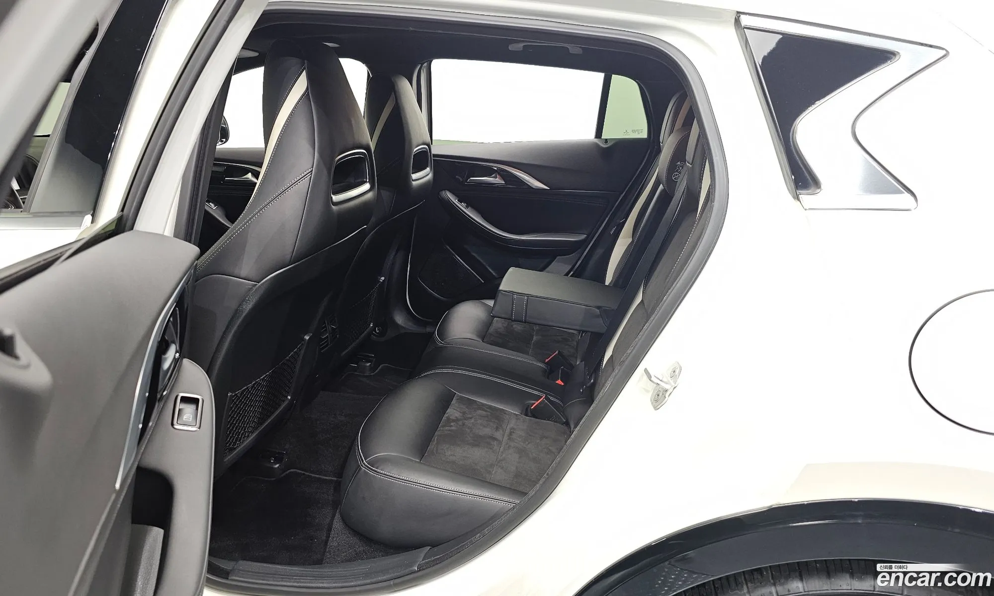 Infiniti Q30 2017 SJKCH53E6HA043867 — 20