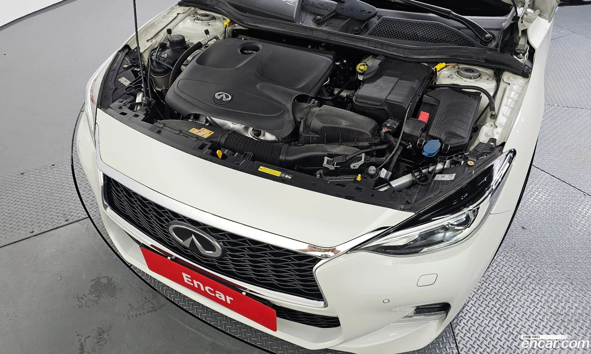 Infiniti Q30 2017 SJKCH53E6HA043867 — 13
