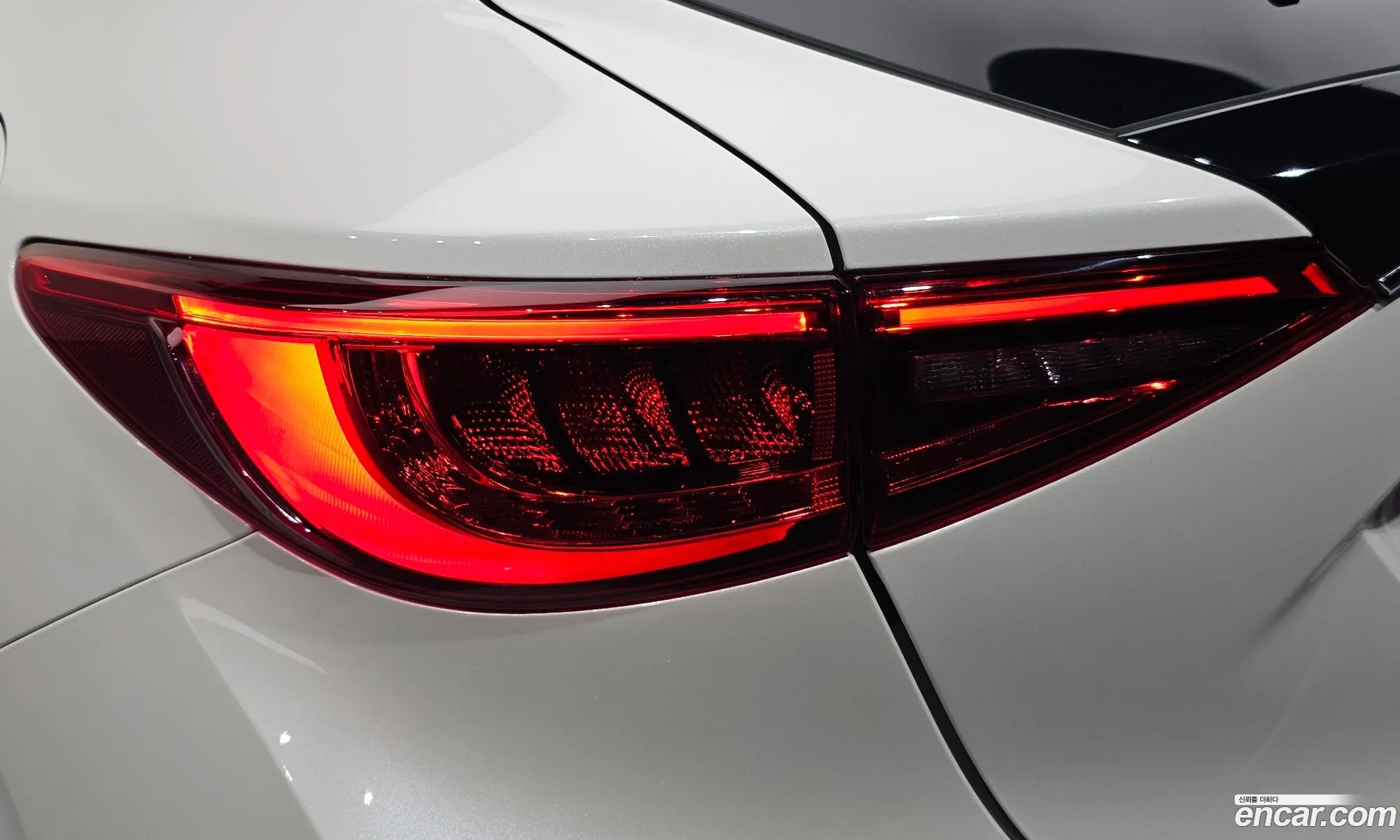 Infiniti Q30 2017 SJKCH53E6HA043867 — 4
