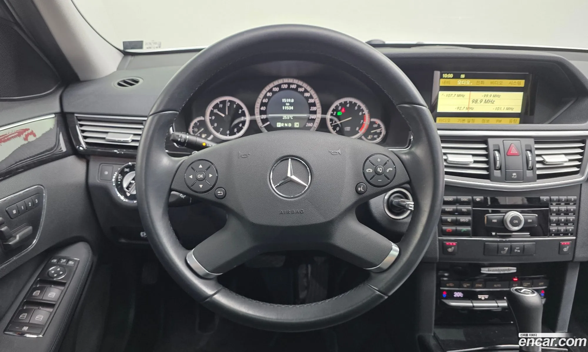 Mercedes-Benz E-Class W212 2010 WDDHF4JB6AA233696 — 16