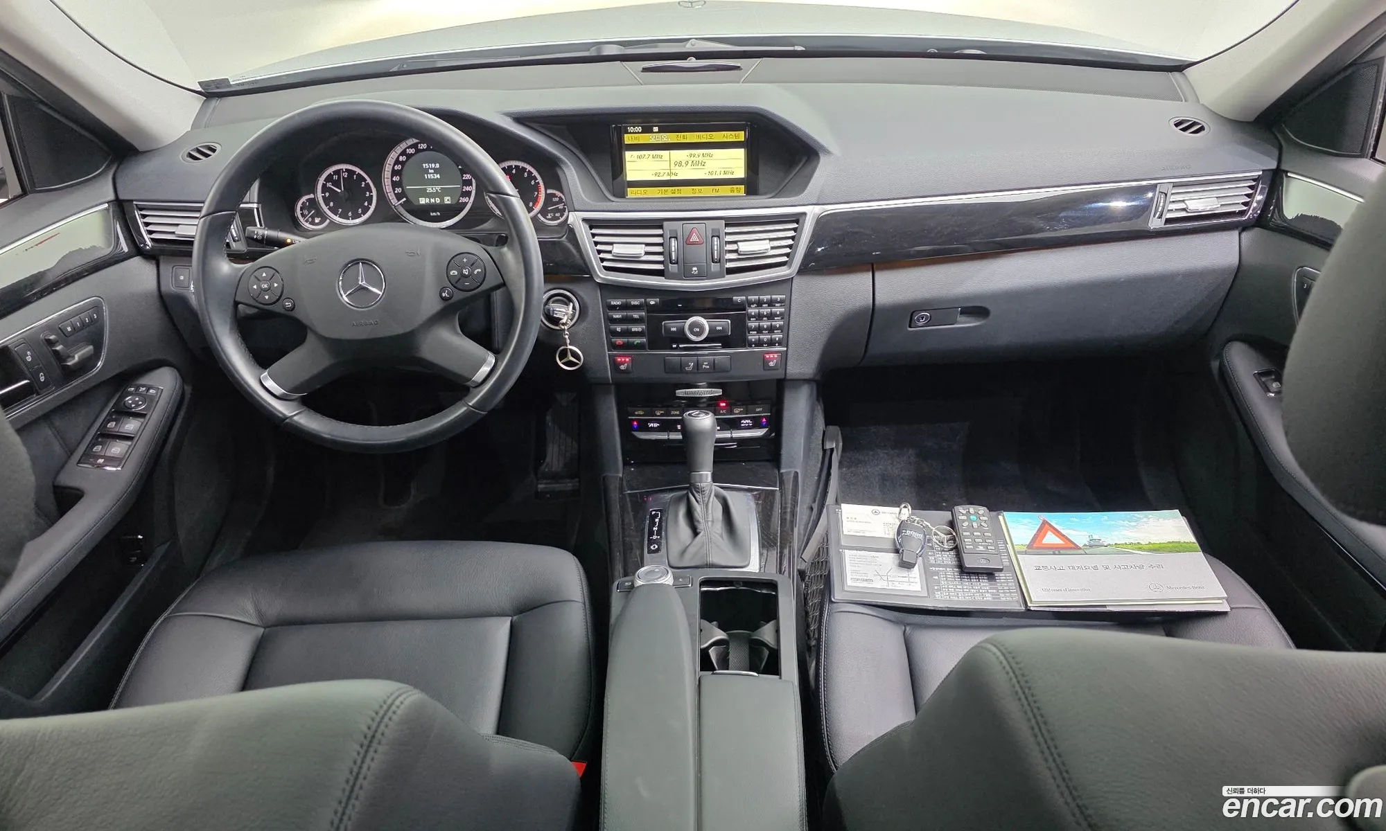Mercedes-Benz E-Class W212 2010 WDDHF4JB6AA233696 — 11