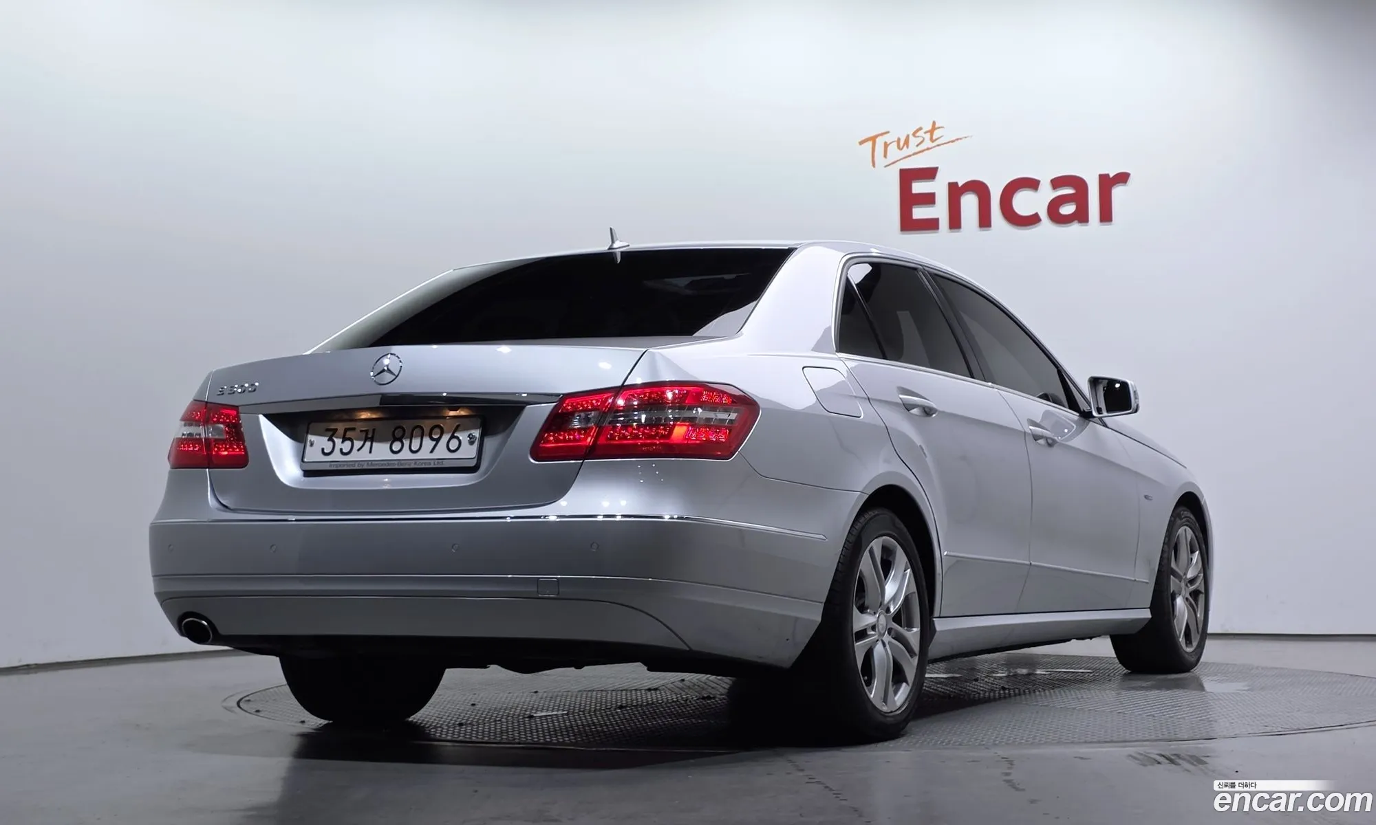 Mercedes-Benz E-Class W212 2010 WDDHF4JB6AA233696 — 13