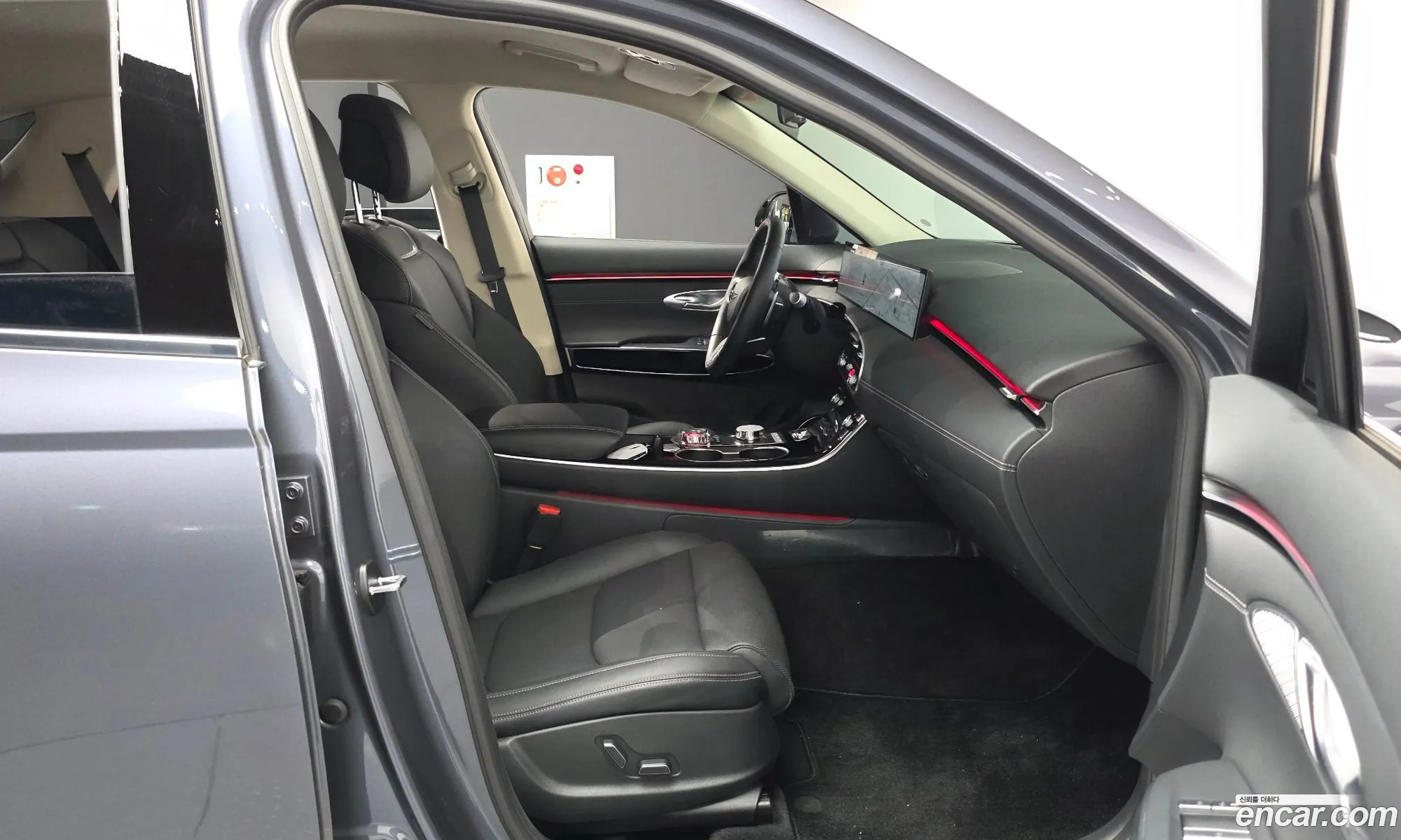 Genesis GV70 2025 — 2