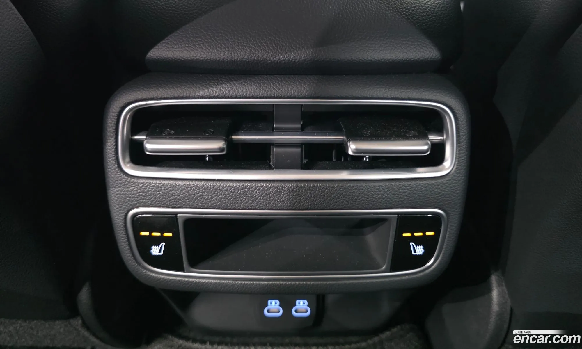Genesis GV70 2025 — 17