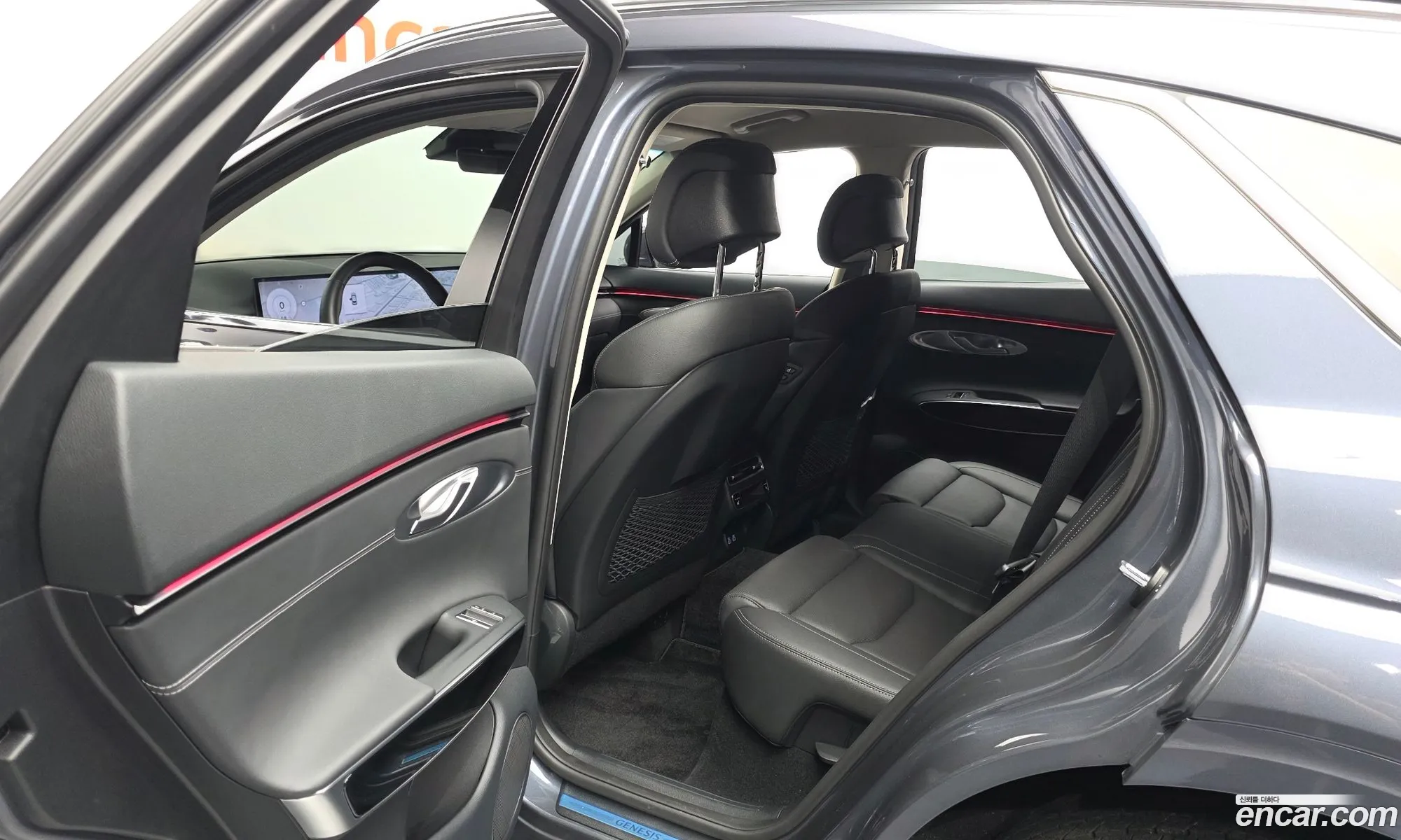 Genesis GV70 2025 — 14