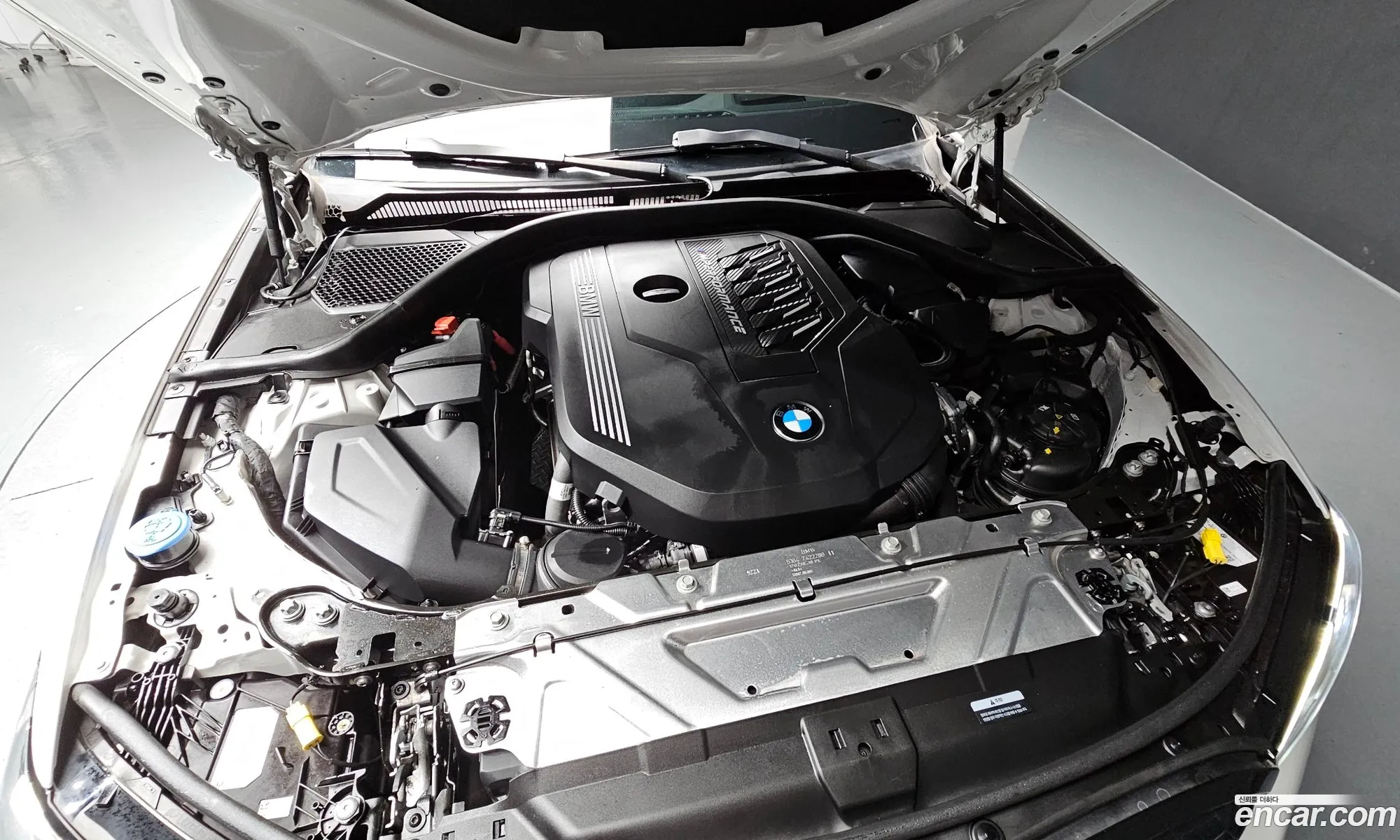 BMW 3 Series 2024 WBA81FY01RFT29272 — 20