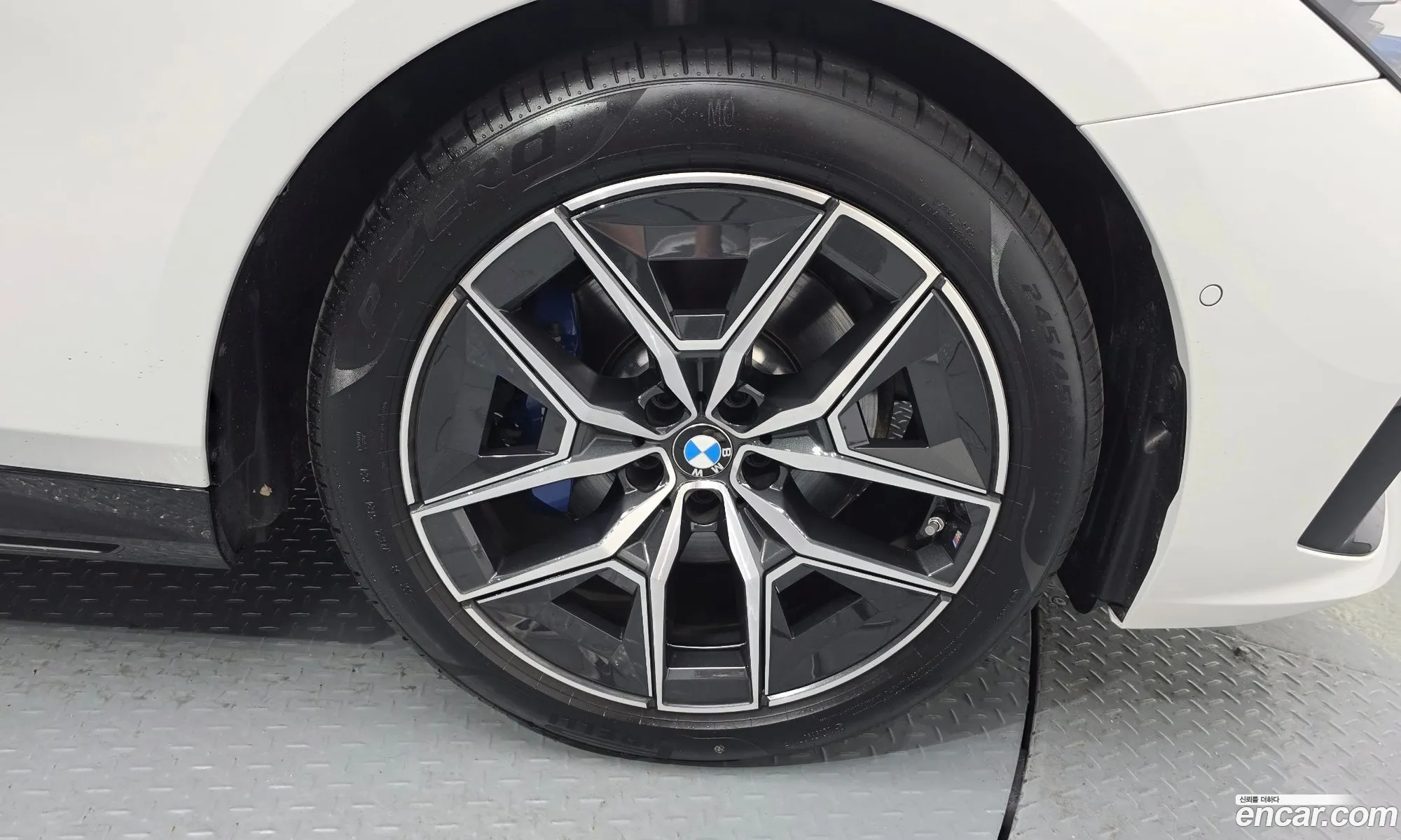 BMW 5 Series 2025 WBA21FJ08SCU88894 — 15