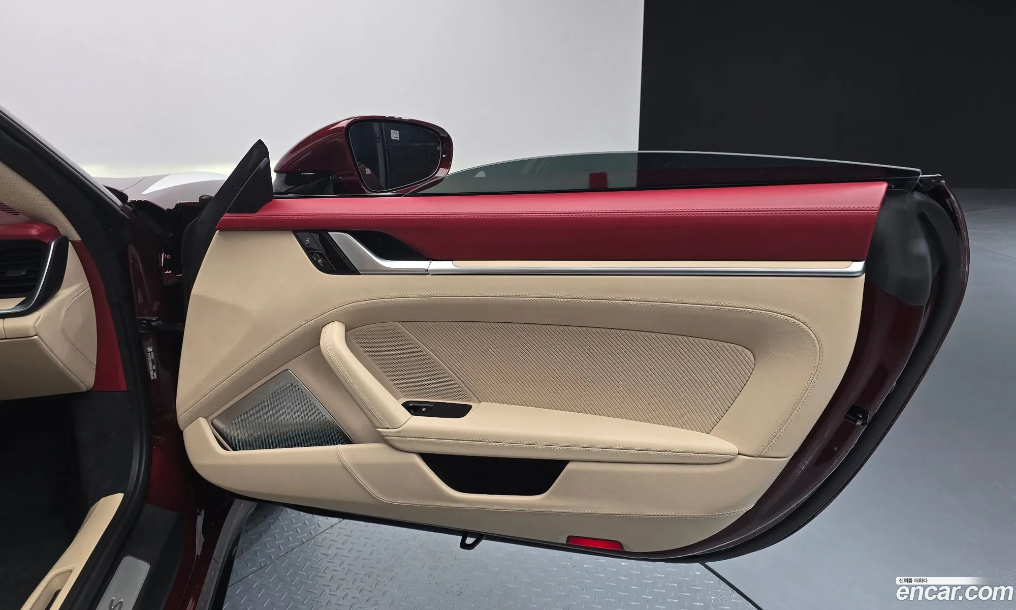 Porsche 911 2021 WP0BB299XMS235144 — 24