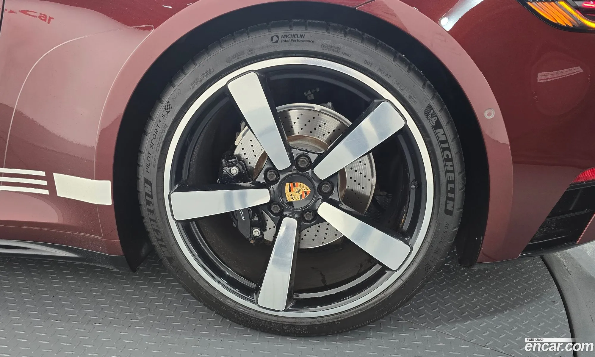 Porsche 911 2021 WP0BB299XMS235144 — 10