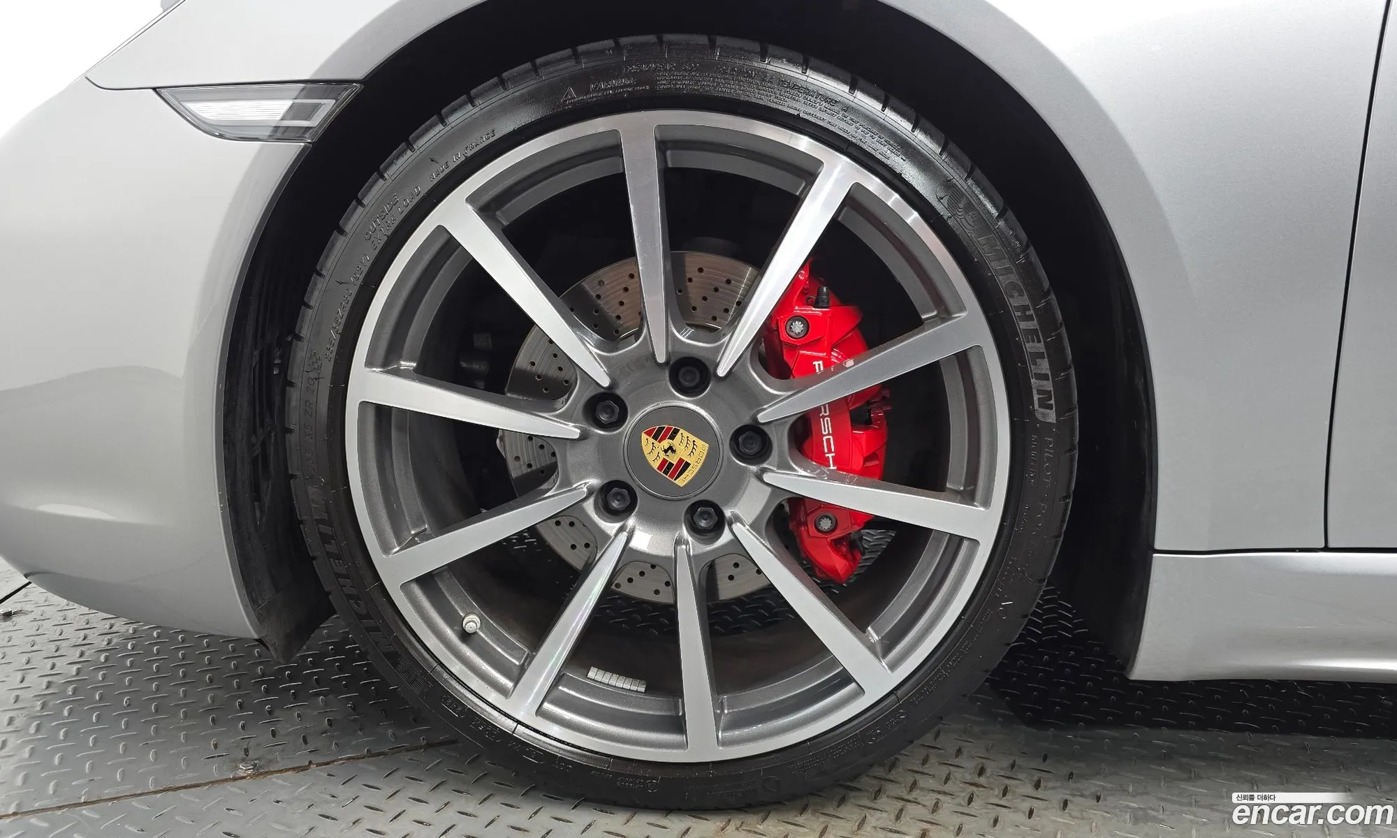 Porsche 718 Cayman