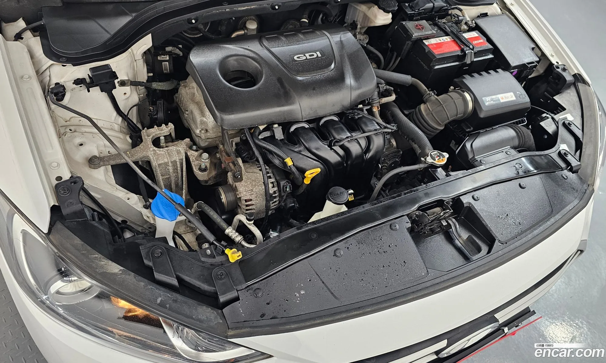 Hyundai Elantra AD 2015 — 6
