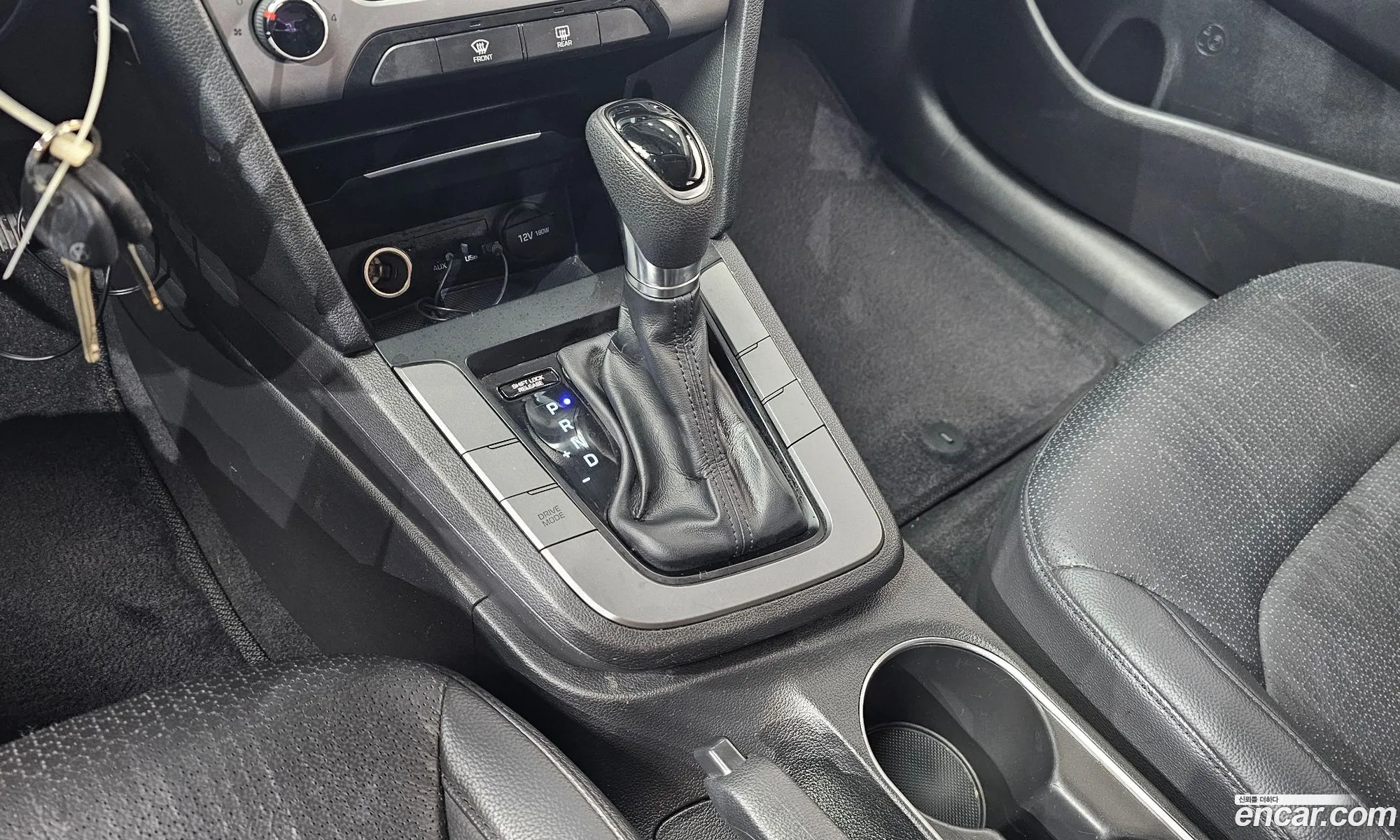 Hyundai Elantra AD 2015 — 14